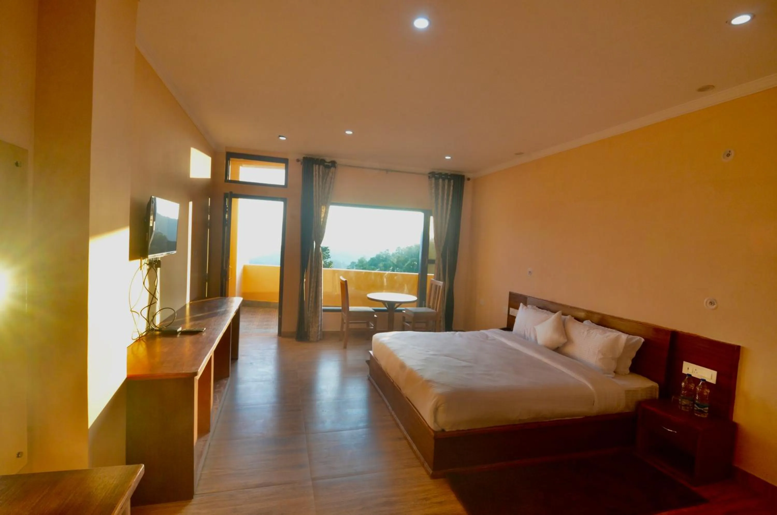 TV and multimedia in Uttarakhand resort