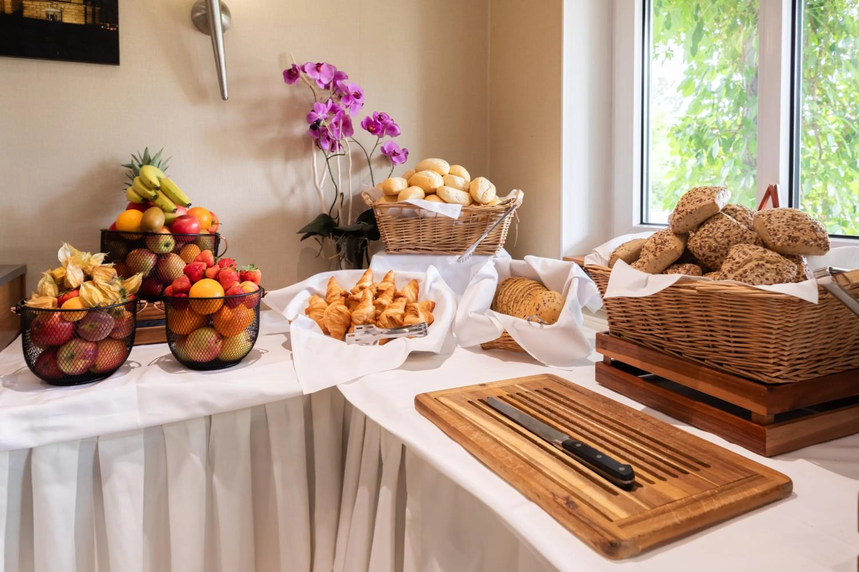 Food and drinks in Novum Hotel Seegraben Cottbus