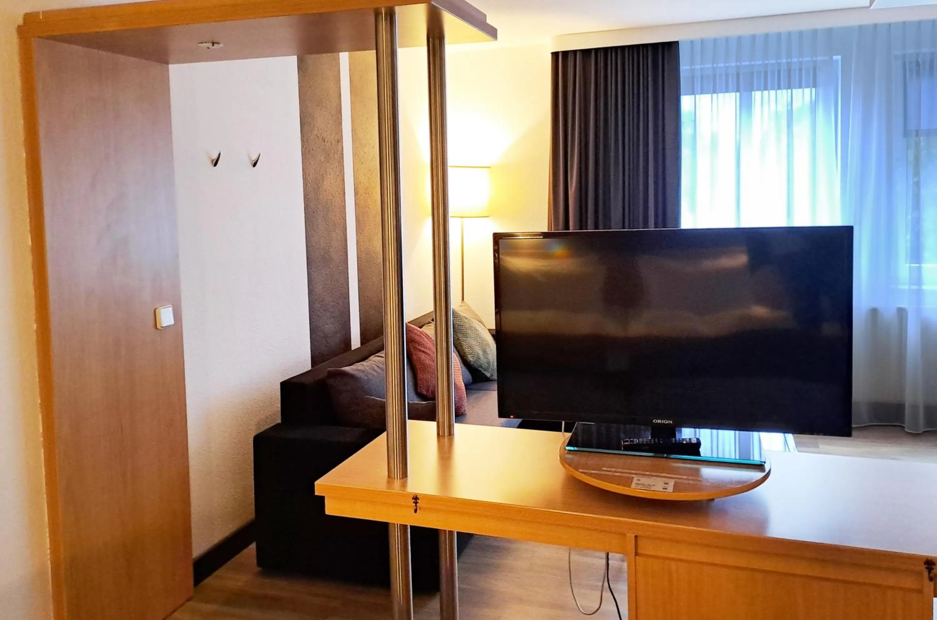 TV and multimedia in Garner Hotel Cottbus Süd by IHG