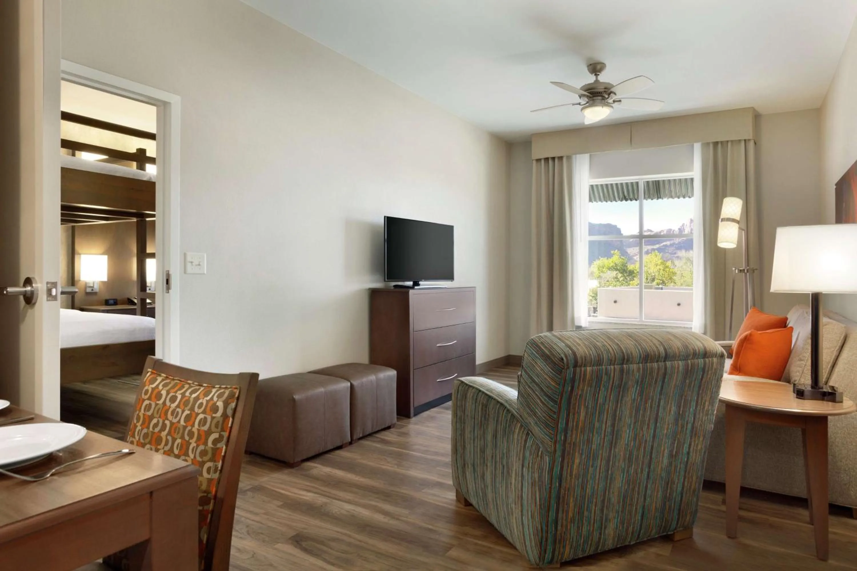 Living room, Bed in Homewood Suites by Hilton Moab