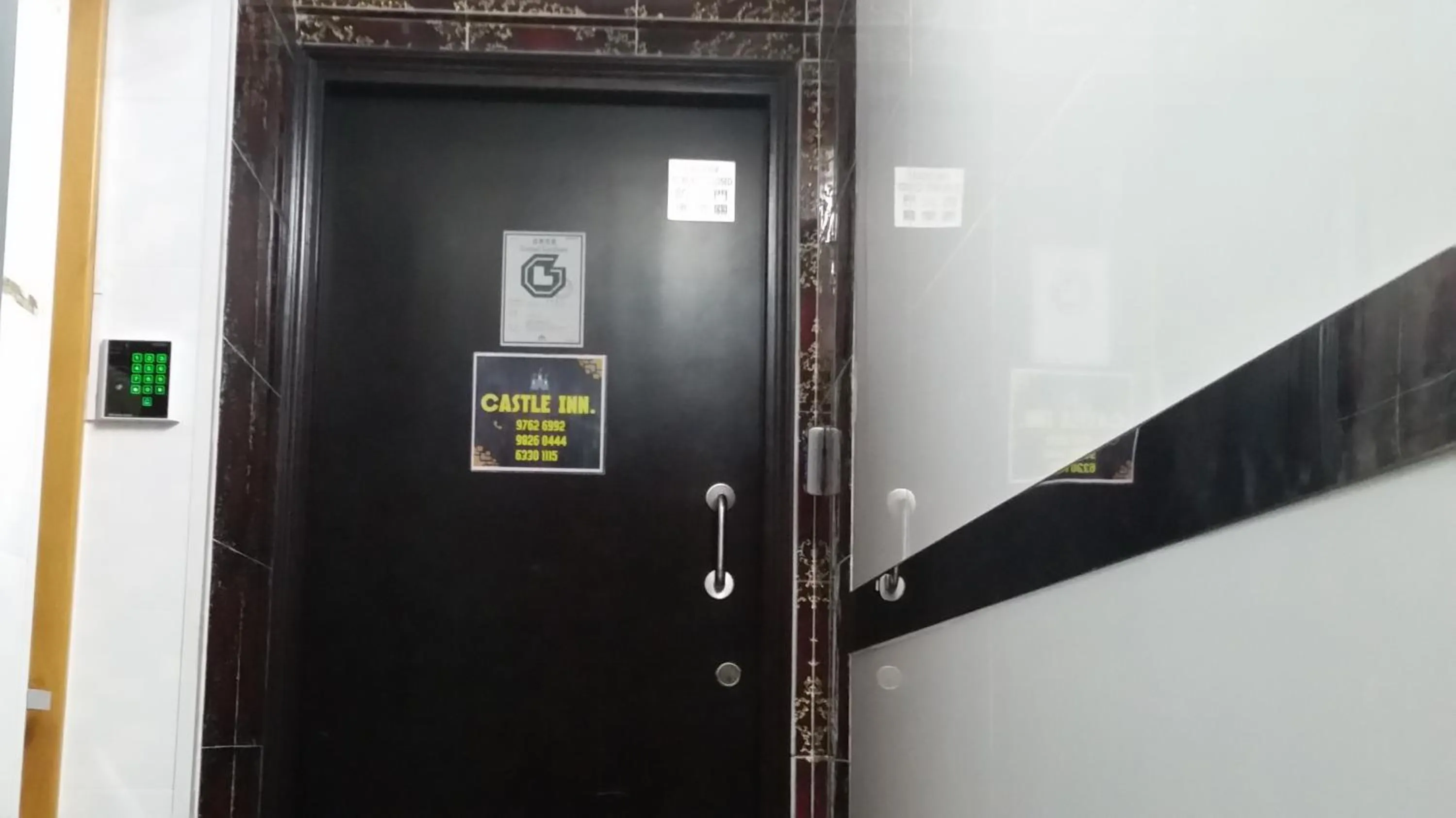 Facade/entrance in Castle Inn