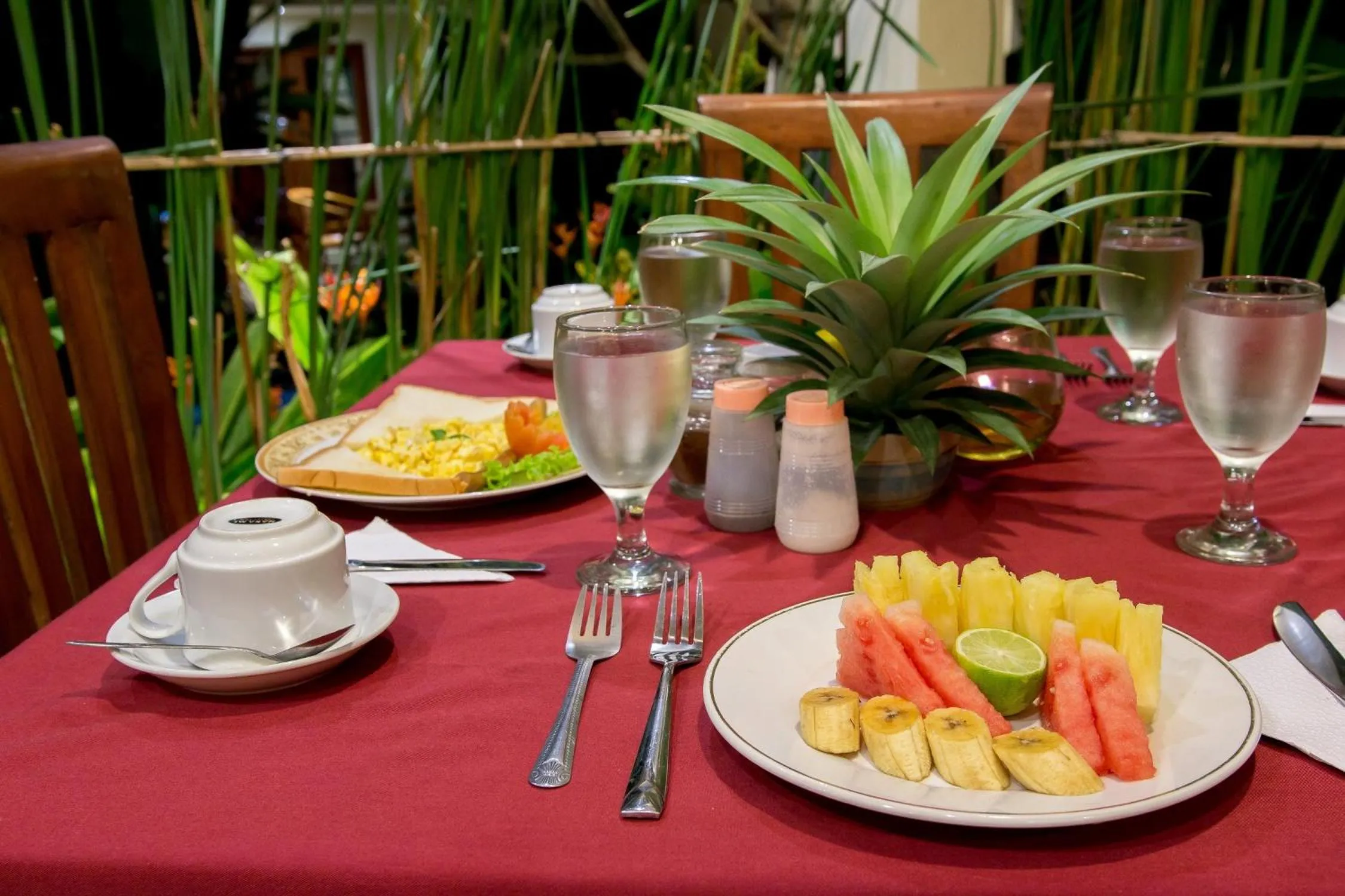 Breakfast in Sisin Ubud View
