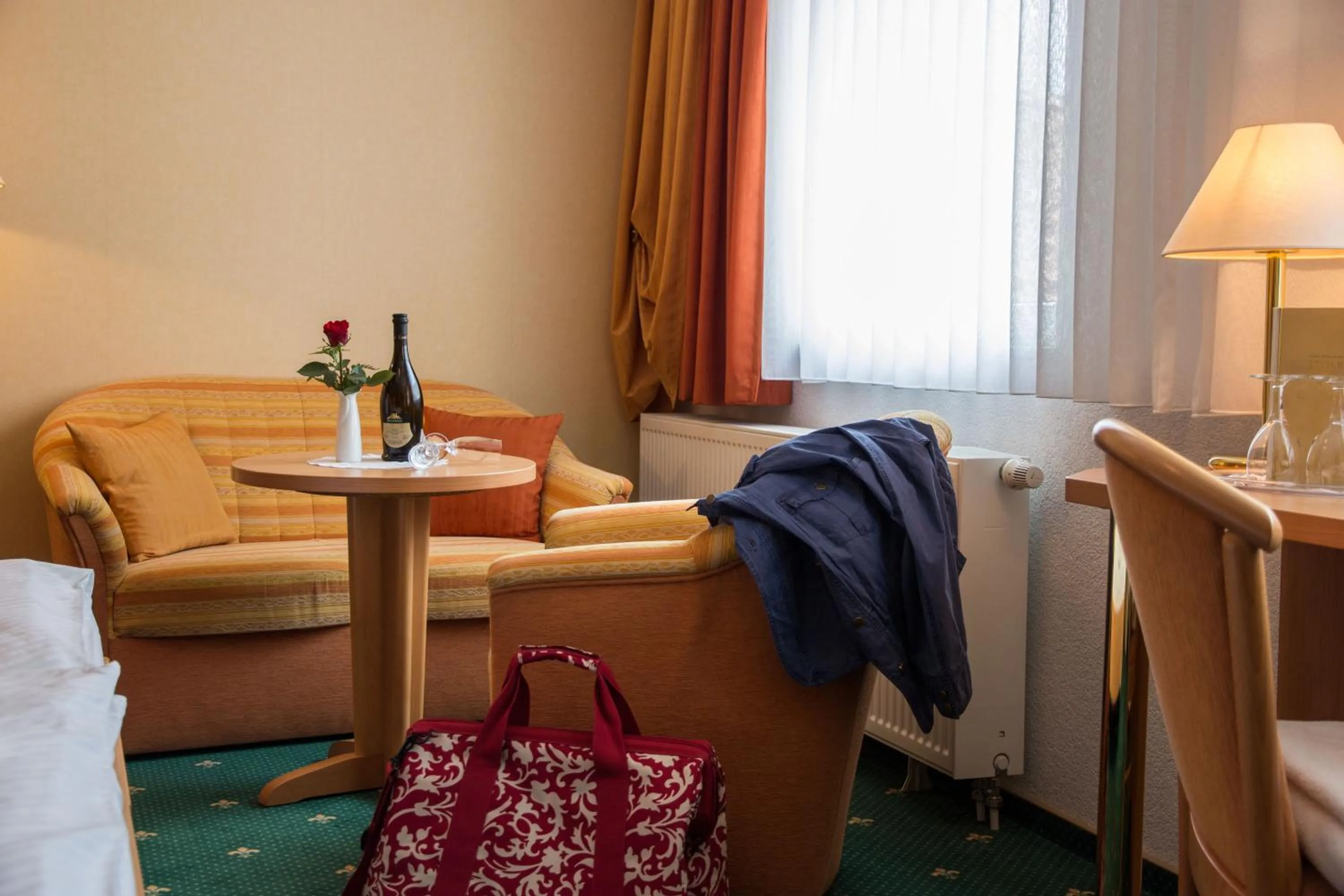 Seating area, Bed in Stolberger Hof