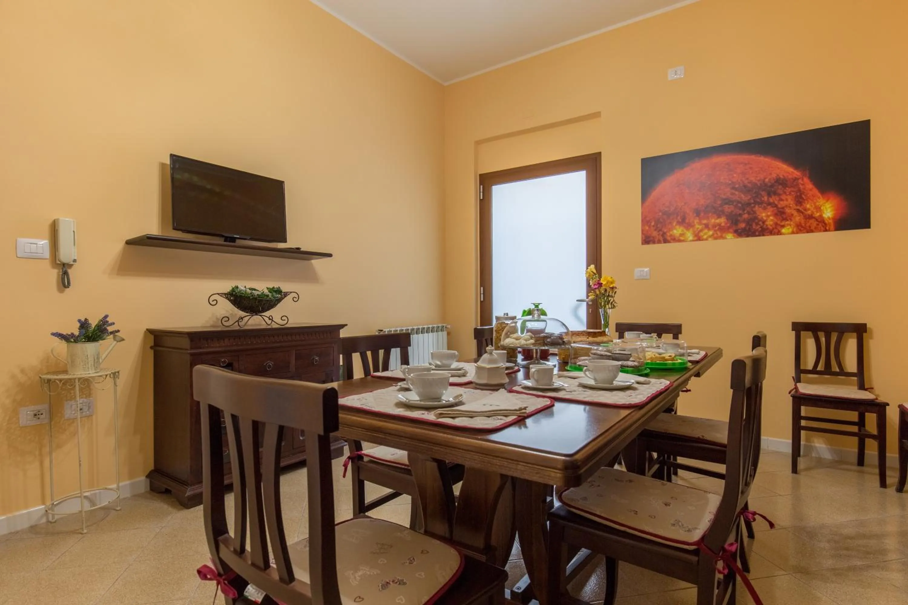 Dining area in Selene BeB