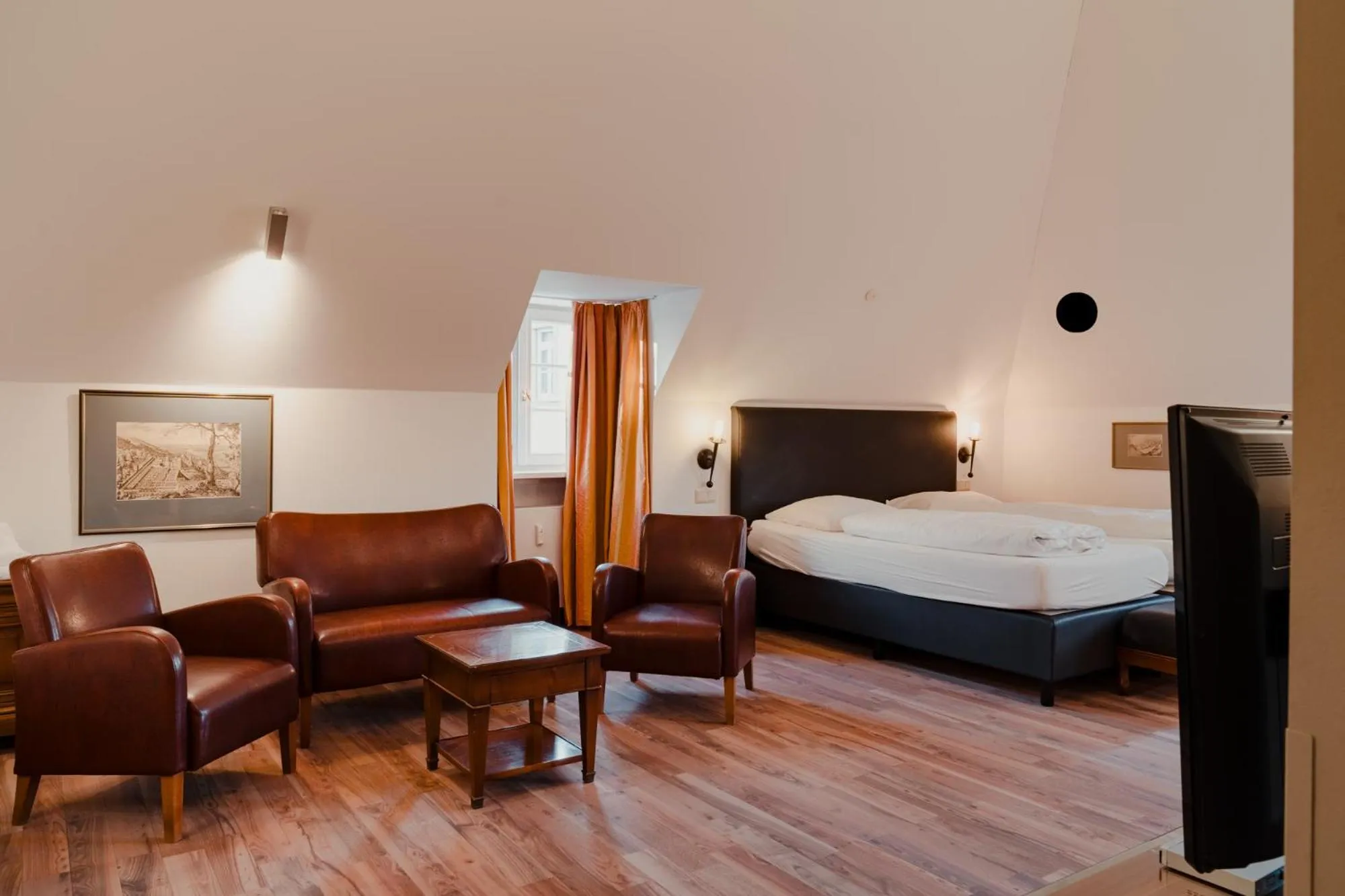 Property building, Bed in Hotel & Gasthaus Backmulde