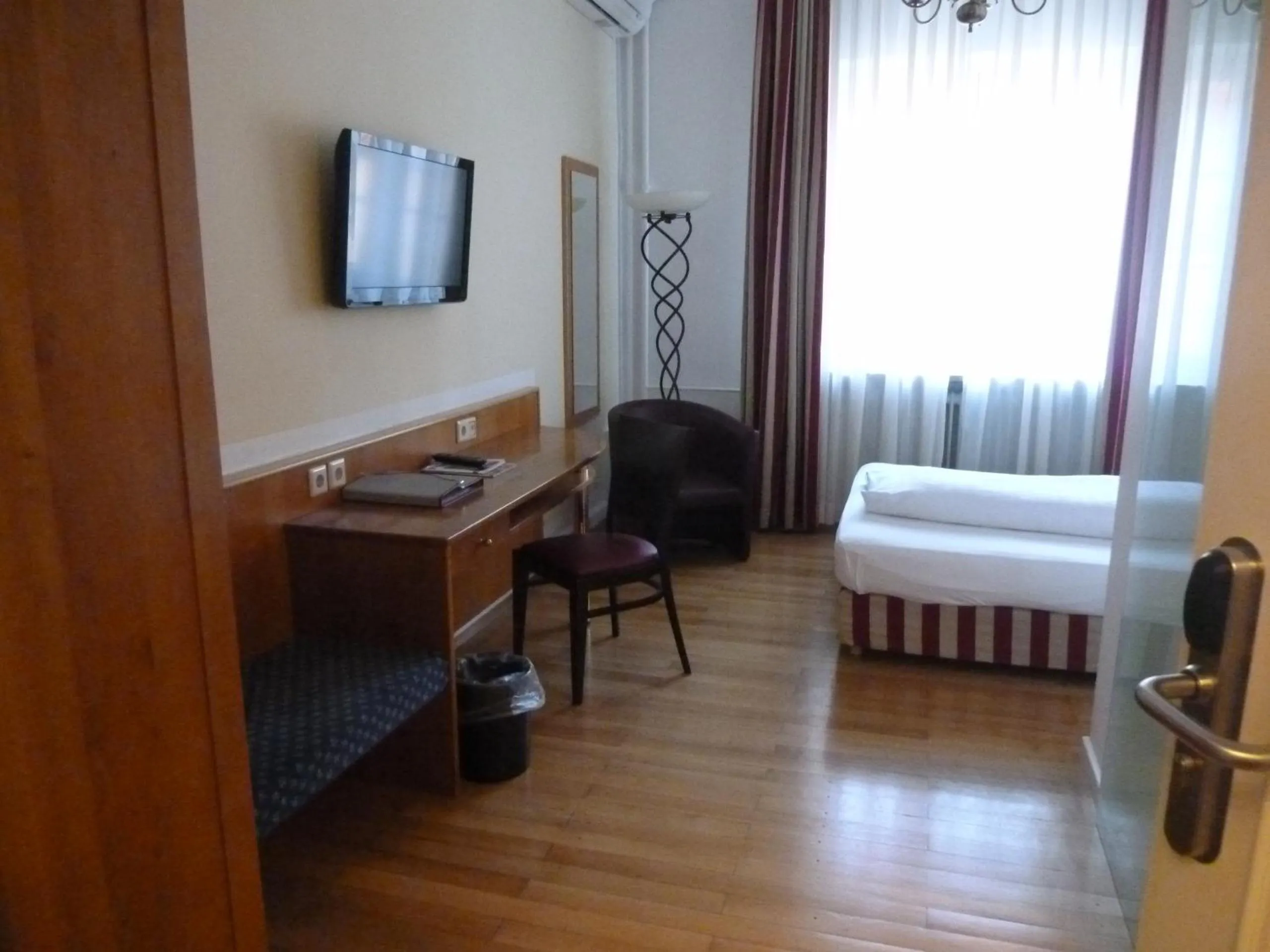Photo of the whole room, Bed in Hotel & Gasthaus Backmulde