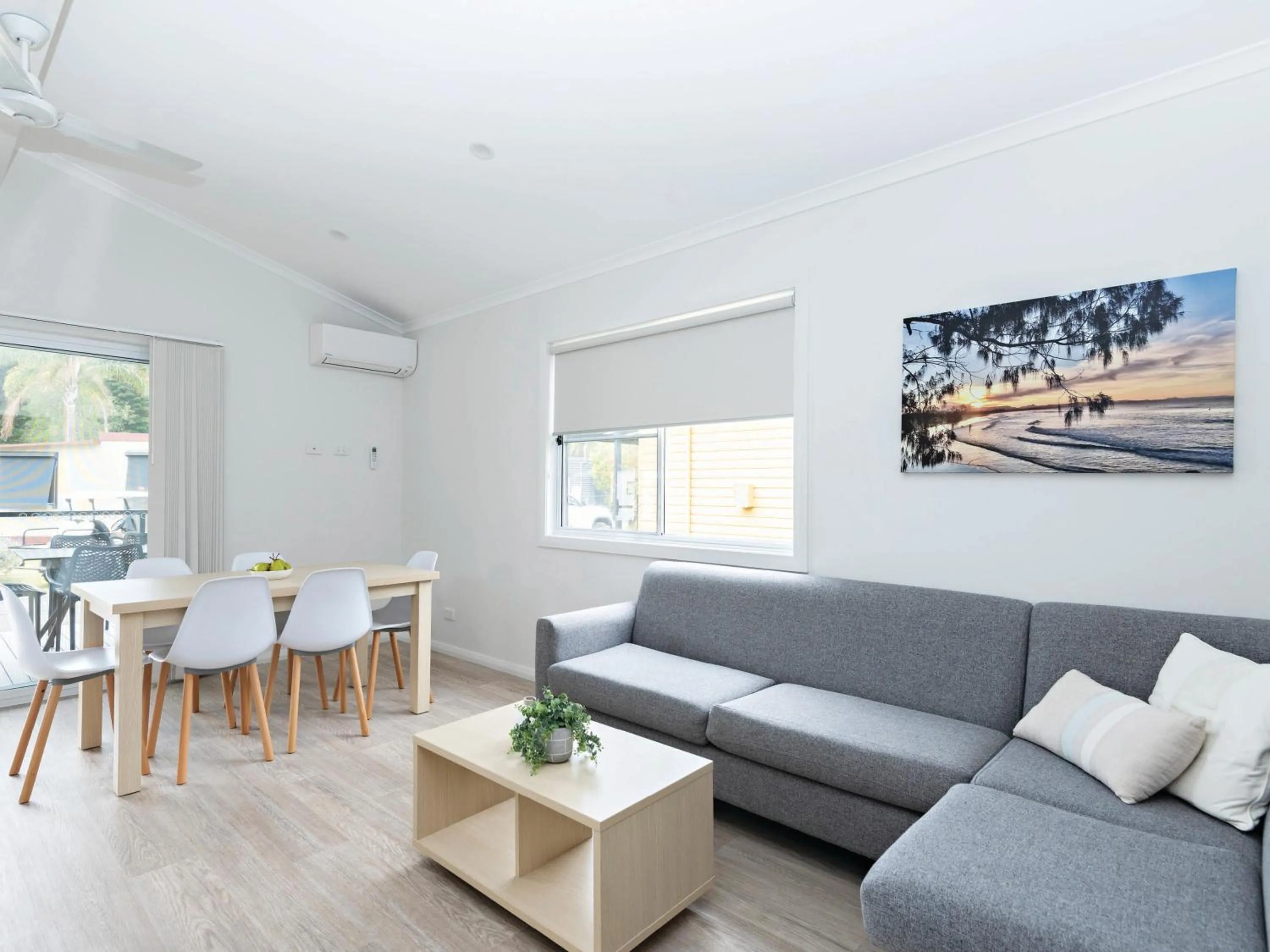 Dining area in Barlings Beach Holiday Park