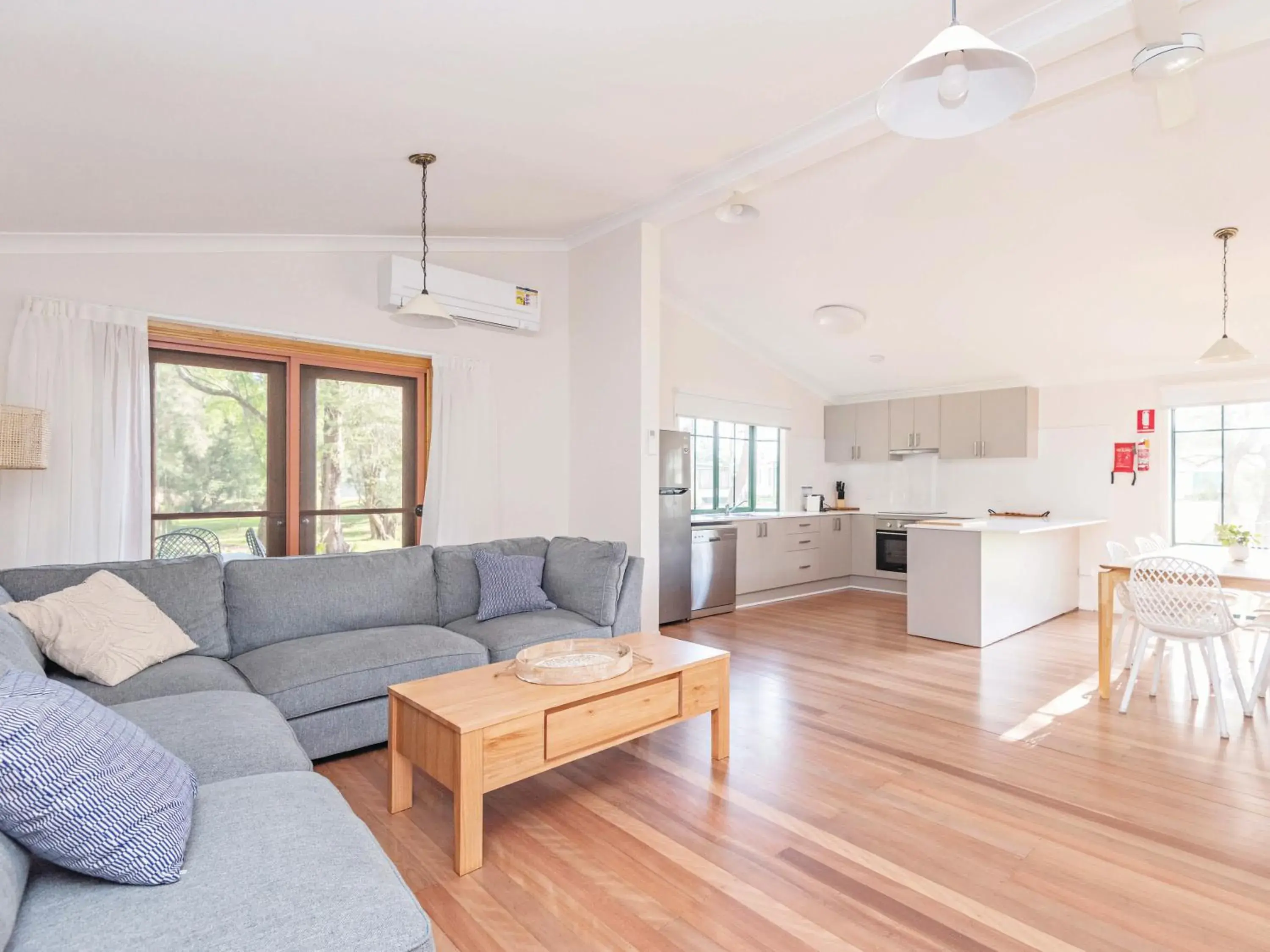 Four-Bedroom House in Barlings Beach Holiday Park Four-Bedroom House in Barlings Beach Holiday Park