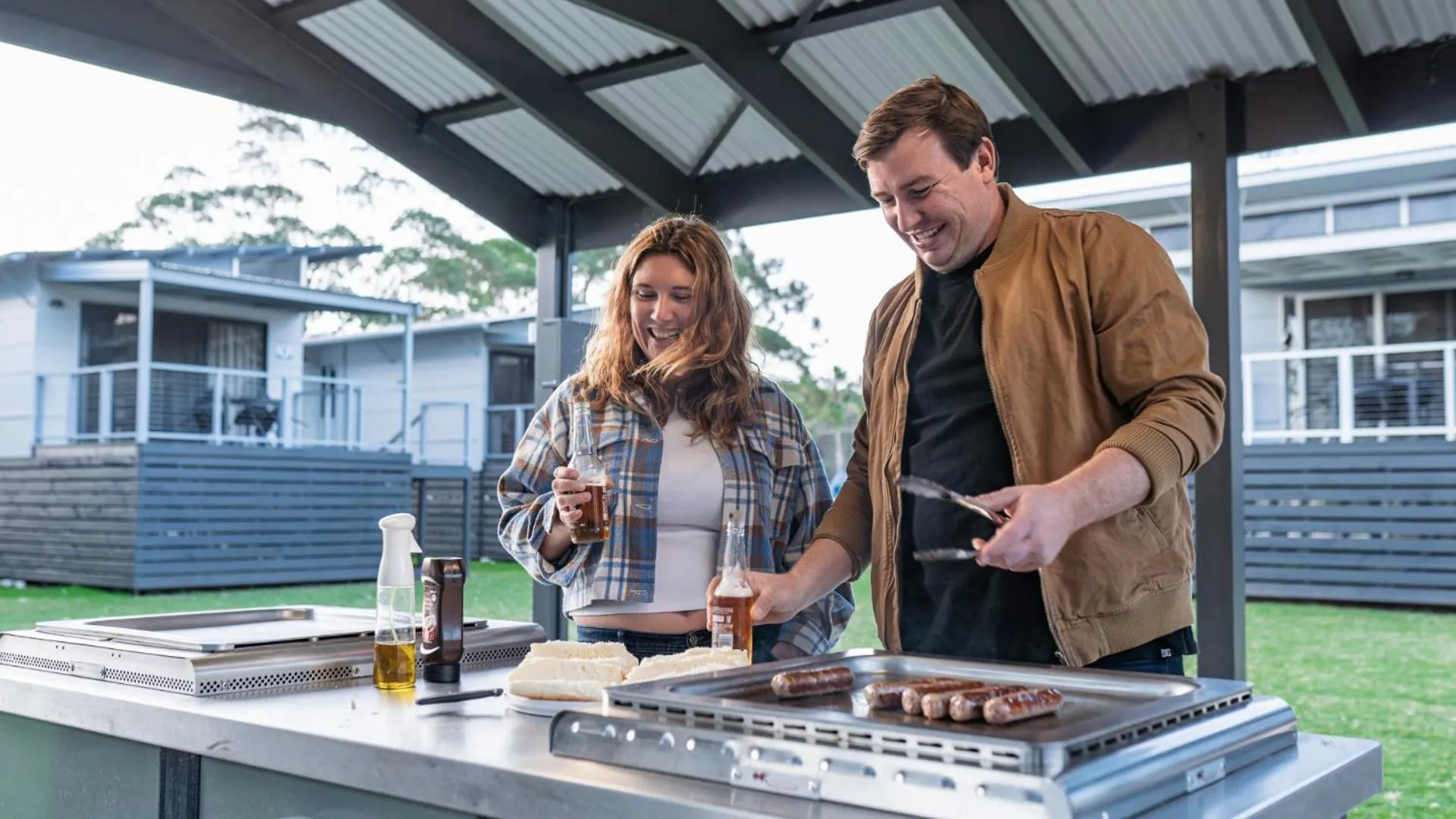 People in Barlings Beach Holiday Park