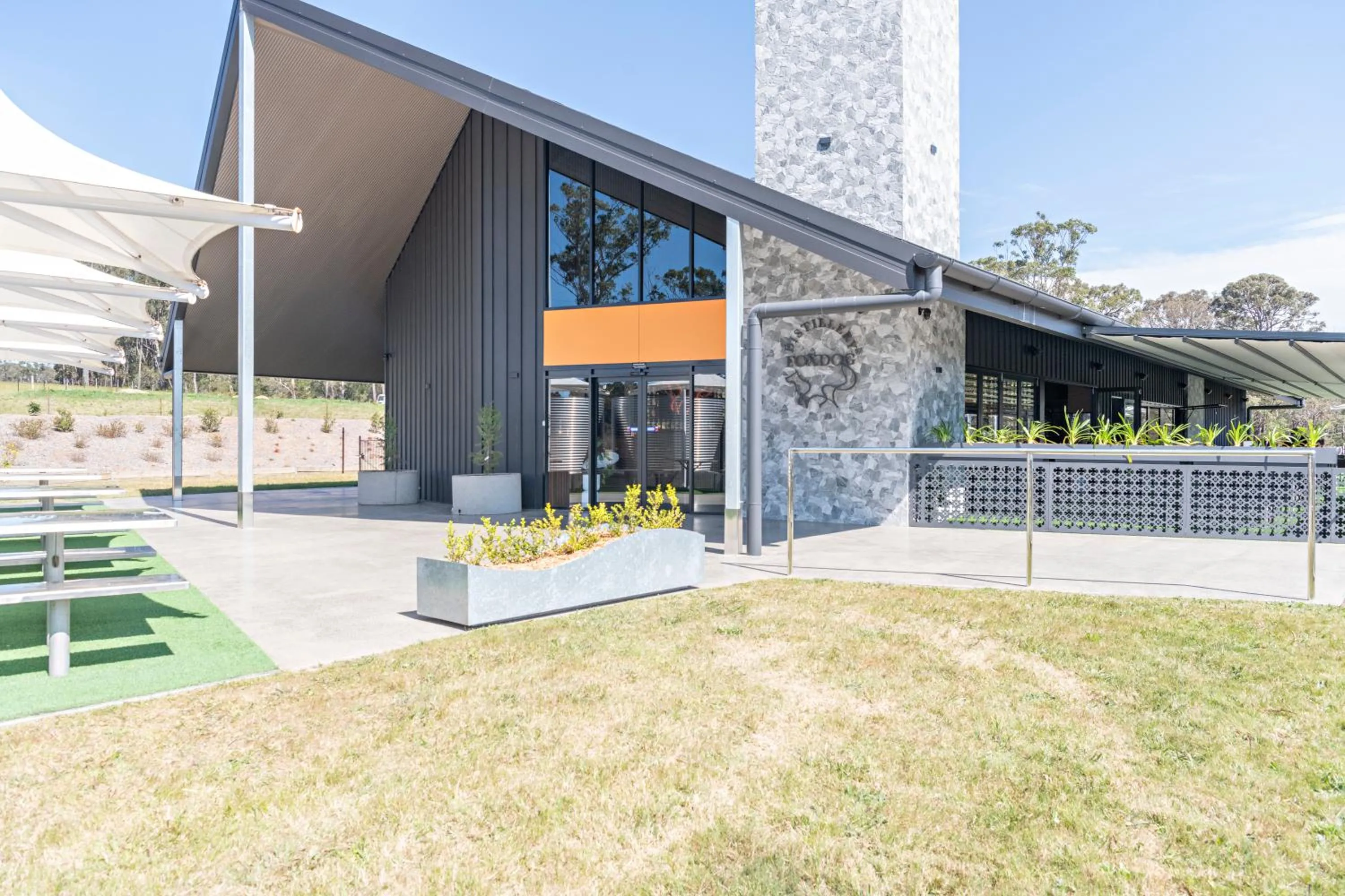 Restaurant/places to eat in Barlings Beach Holiday Park