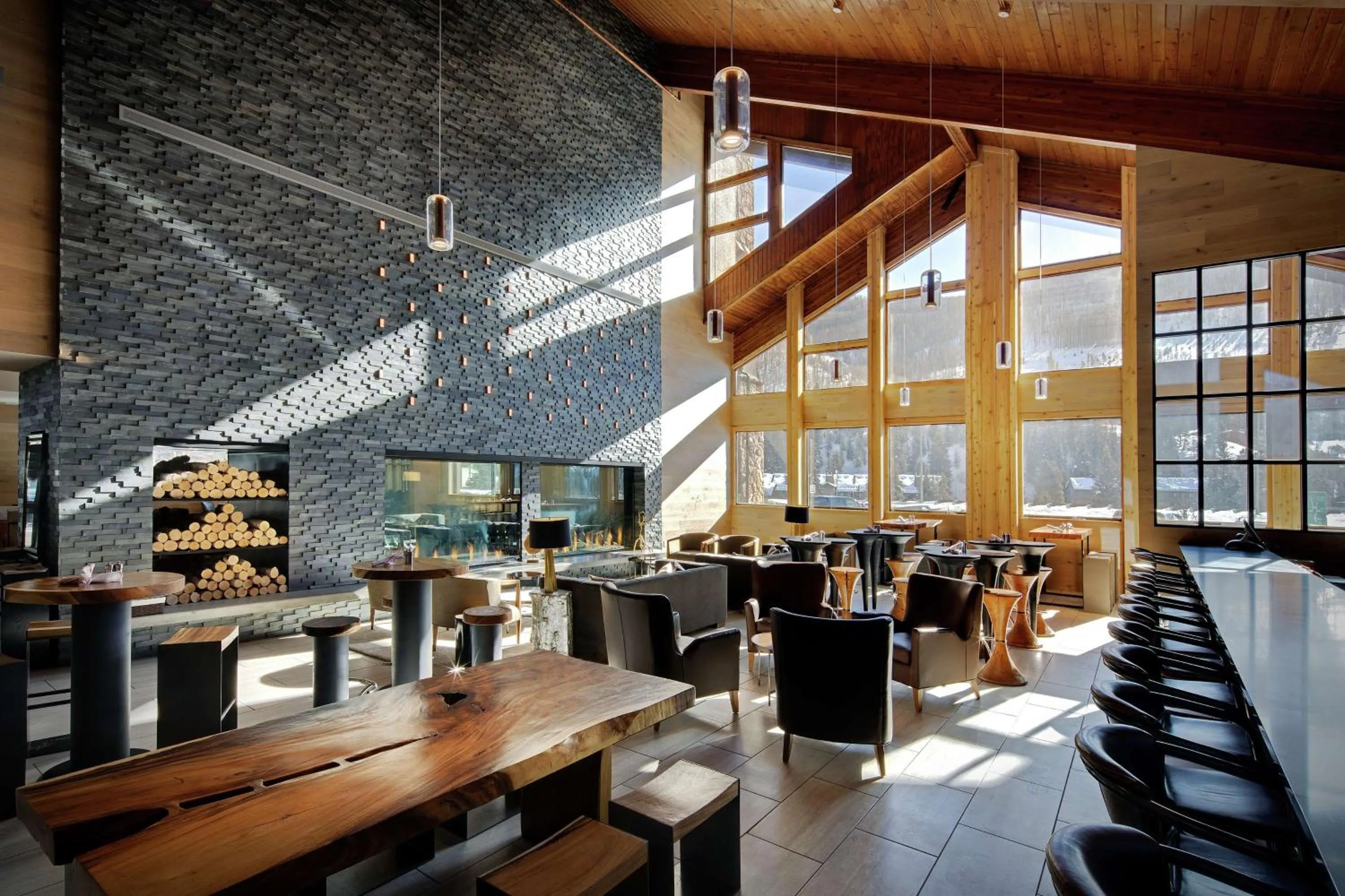 Restaurant/places to eat in Highline Vail - a DoubleTree by Hilton