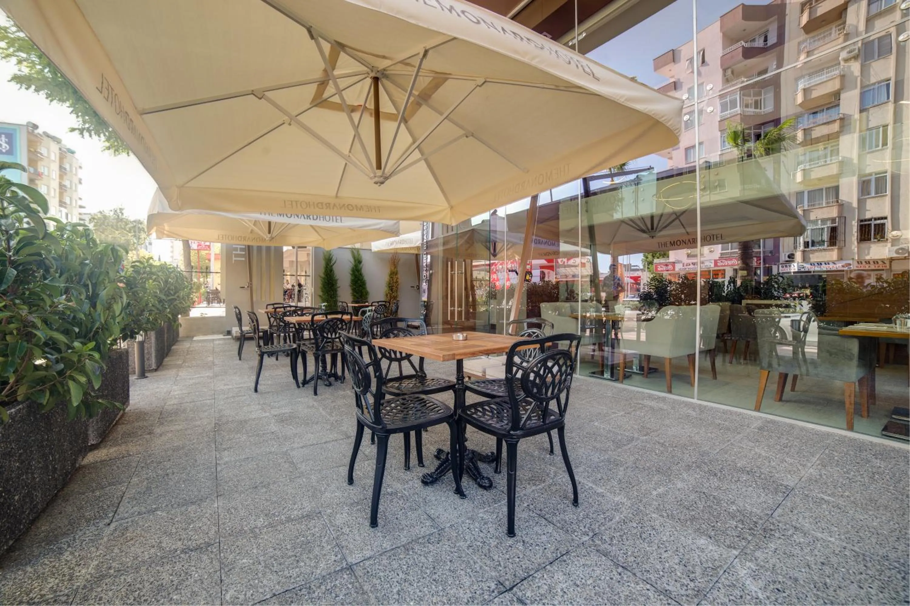 Food and drinks in The Menord Hotel