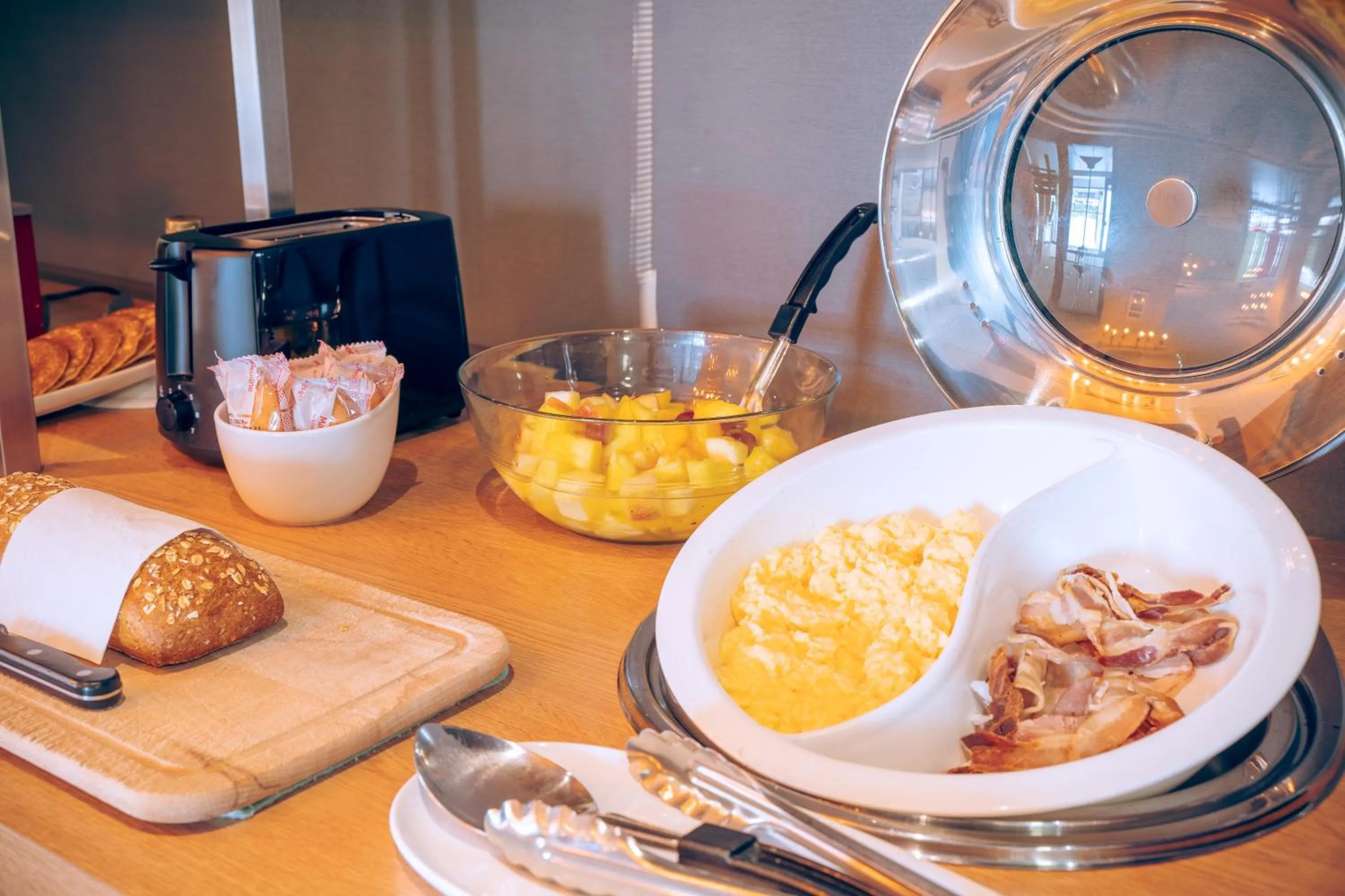 Breakfast in B&B HOTEL Metz Est Technopole Pôle Santé