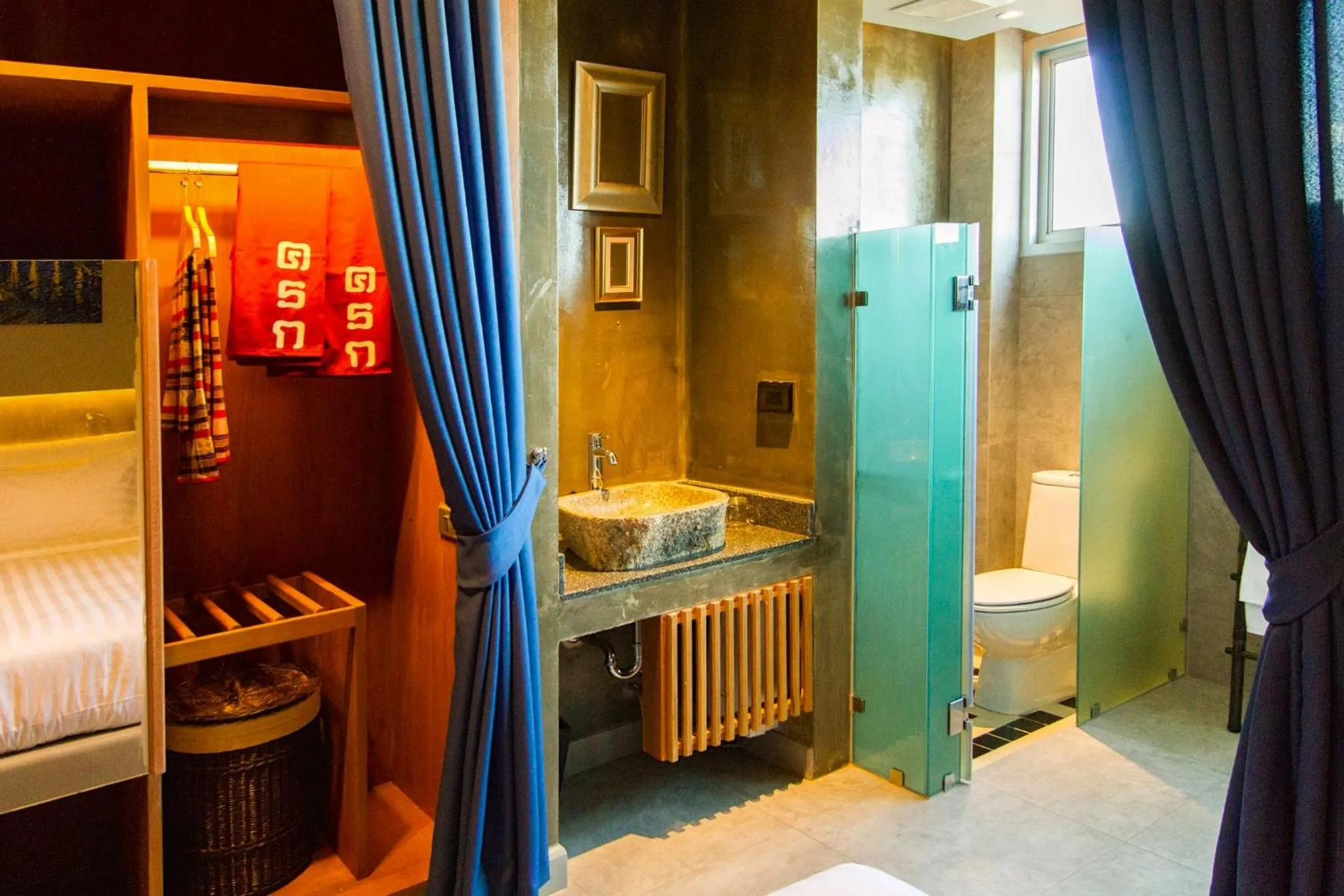 Bed in Kroque Boutique & Bistro