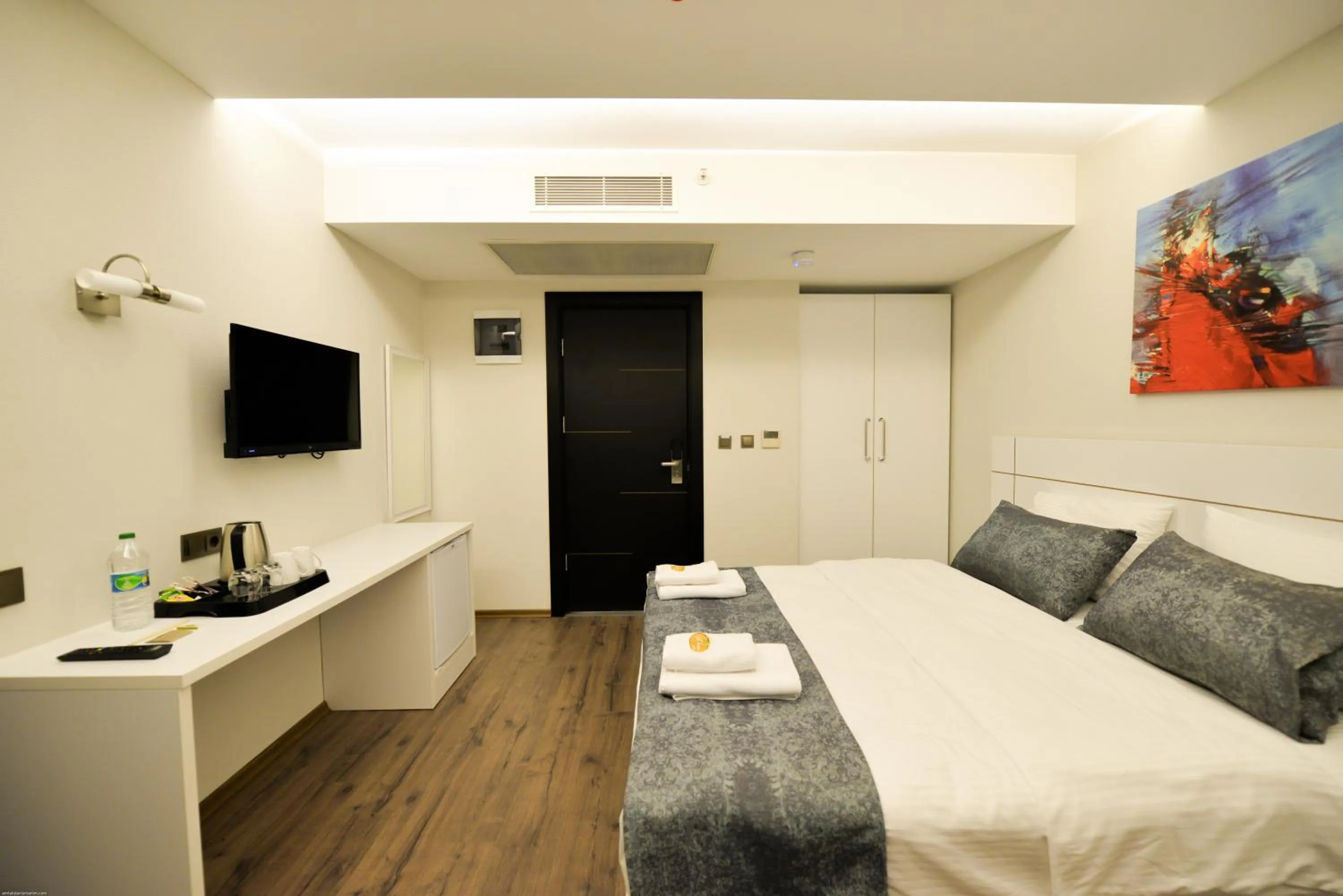 Photo of the whole room in Zeytindali Hotel