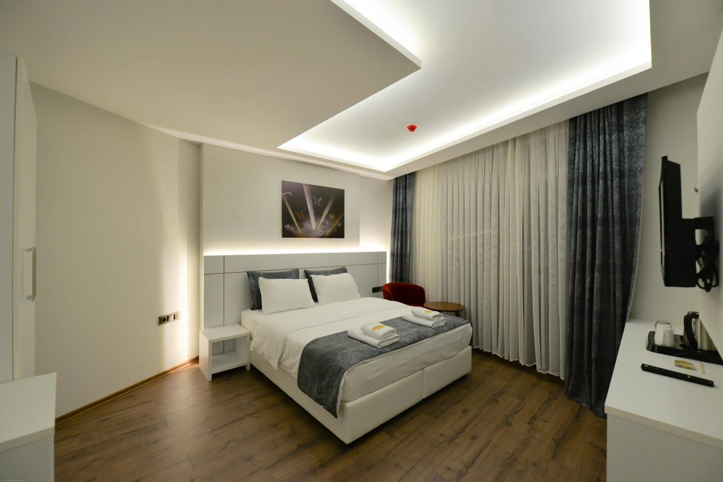 Photo of the whole room in Zeytindali Hotel