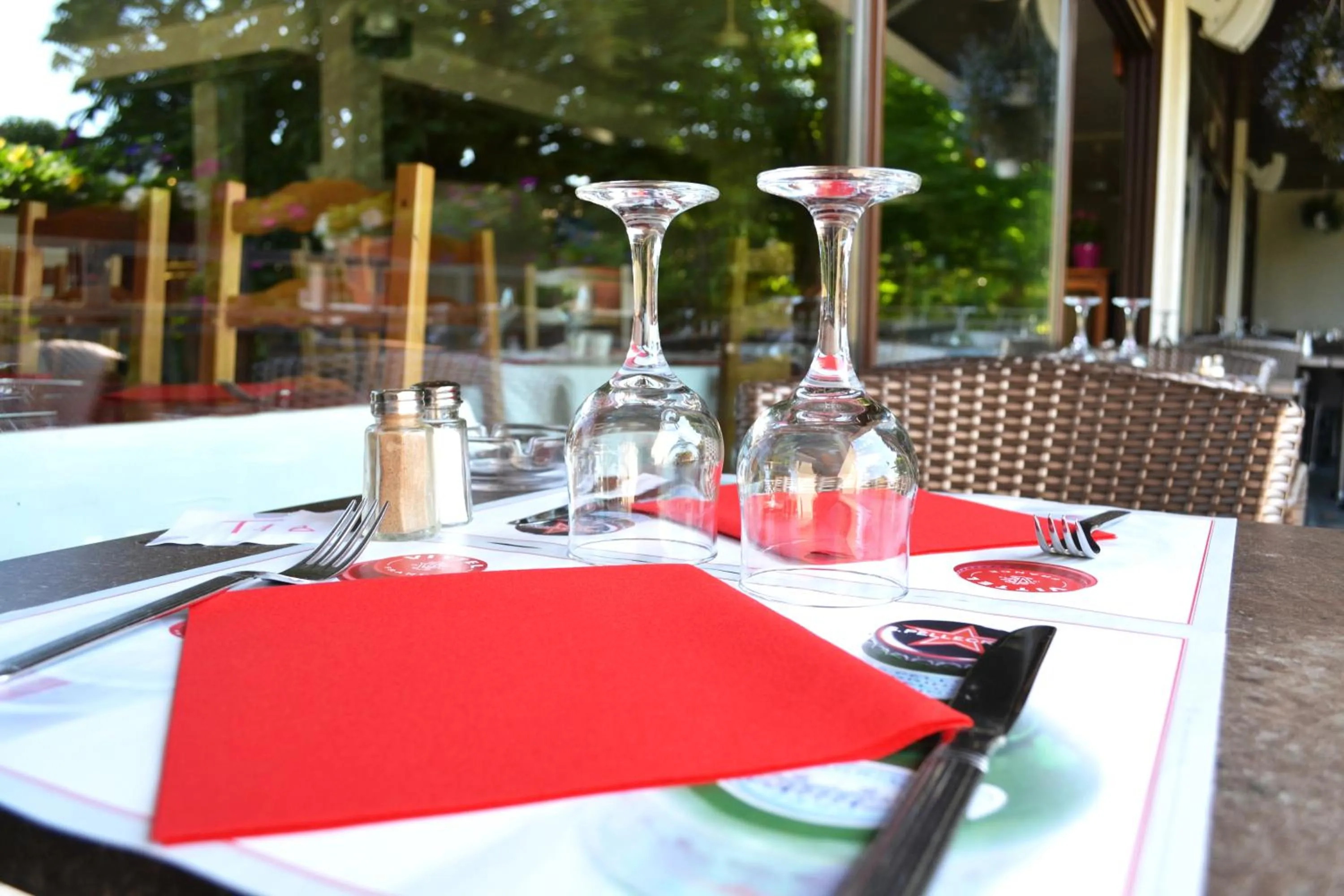 Patio in Hôtel la Scala