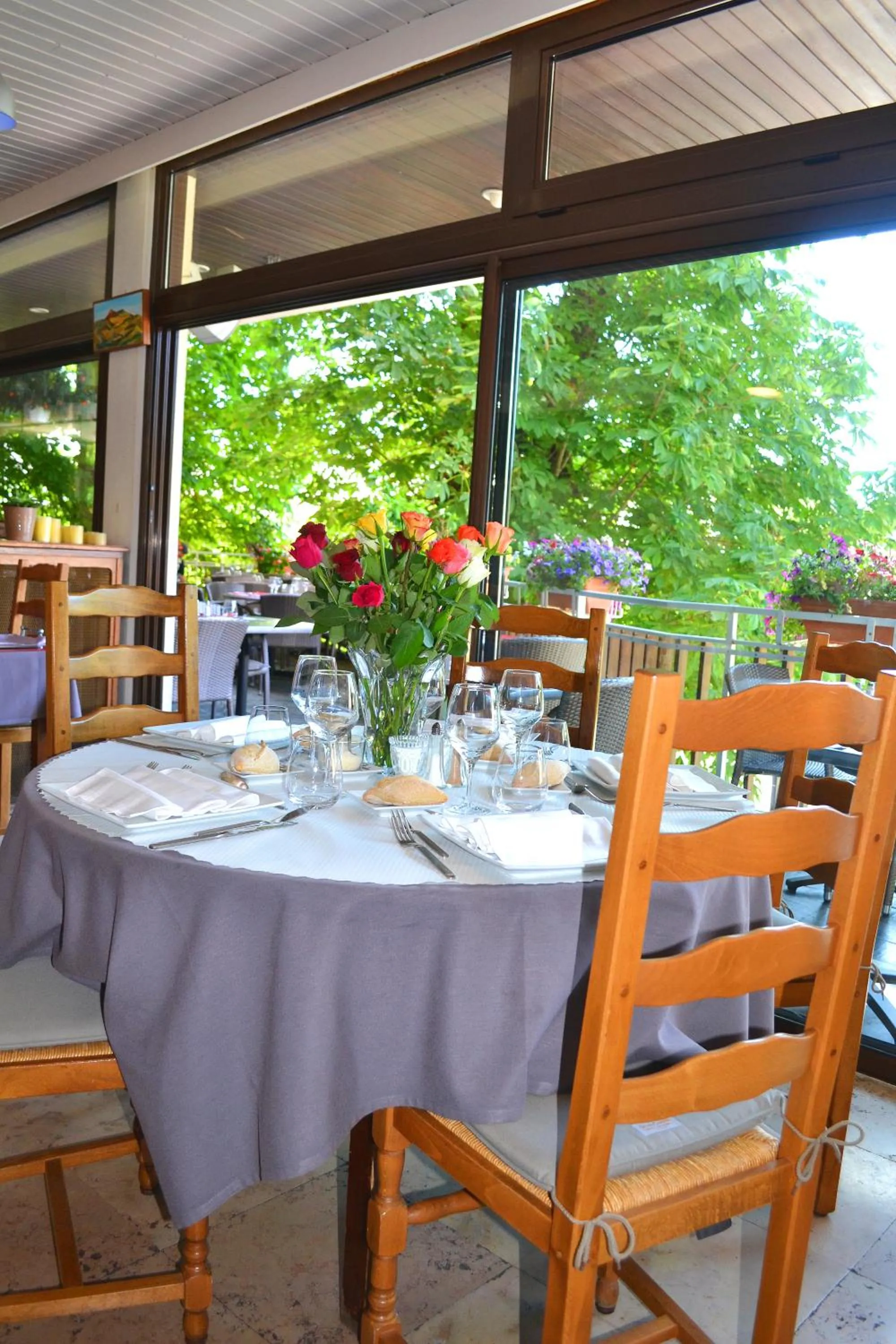 Restaurant/places to eat in Hôtel la Scala