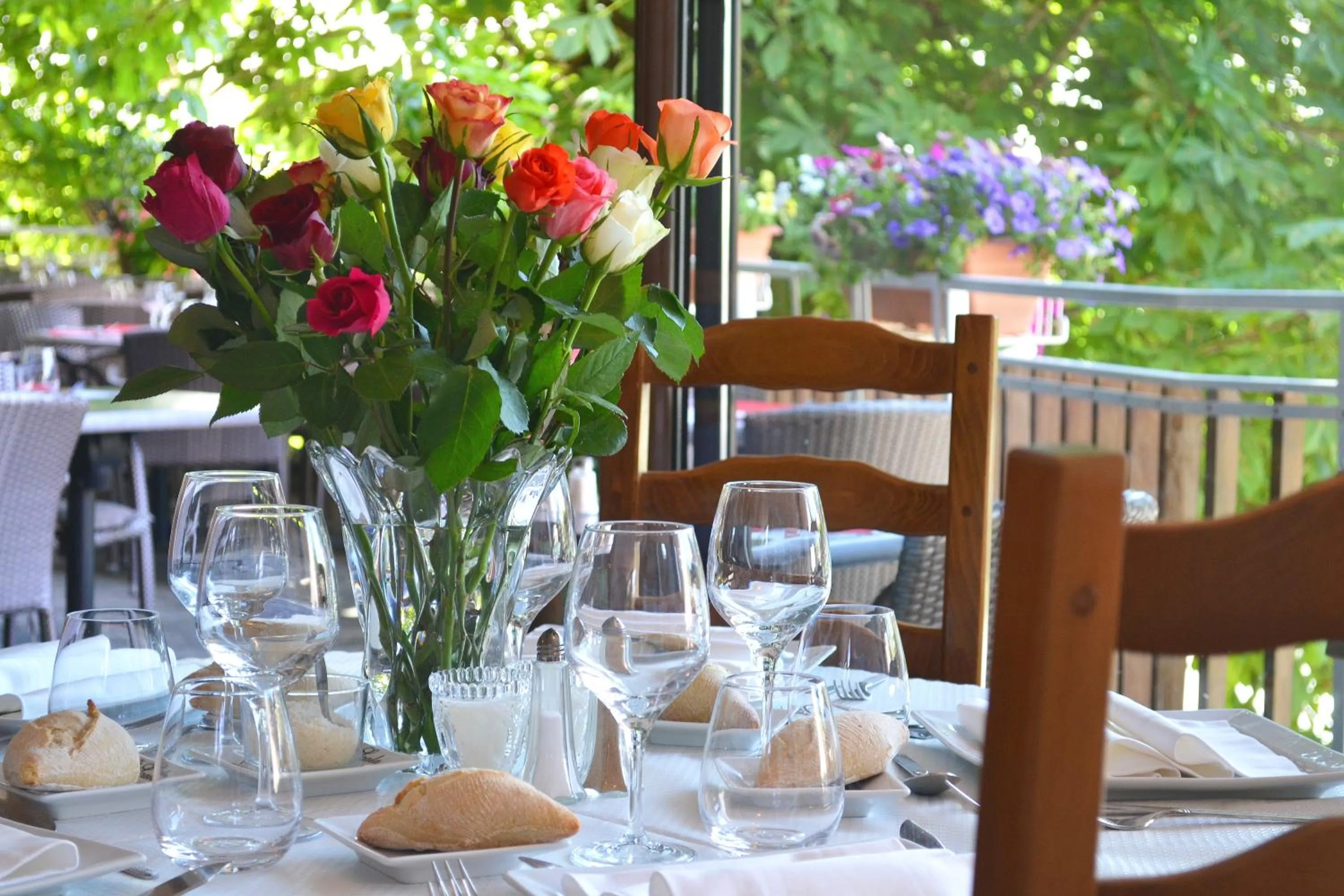 Restaurant/places to eat in Hôtel la Scala