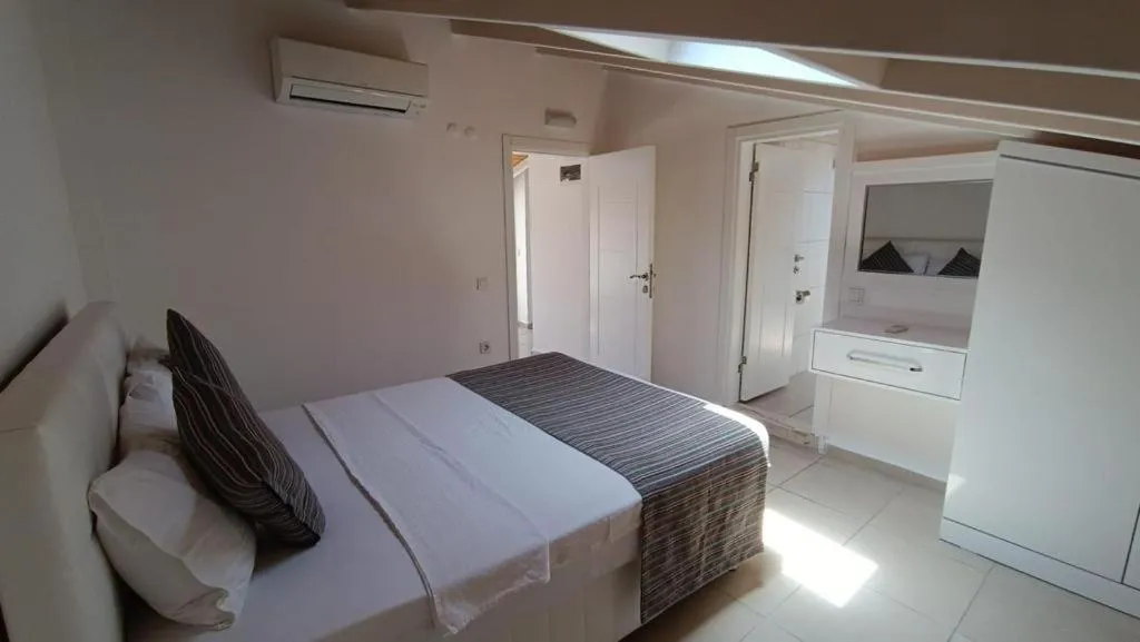 Bedroom, Bed in Erdem City Apart