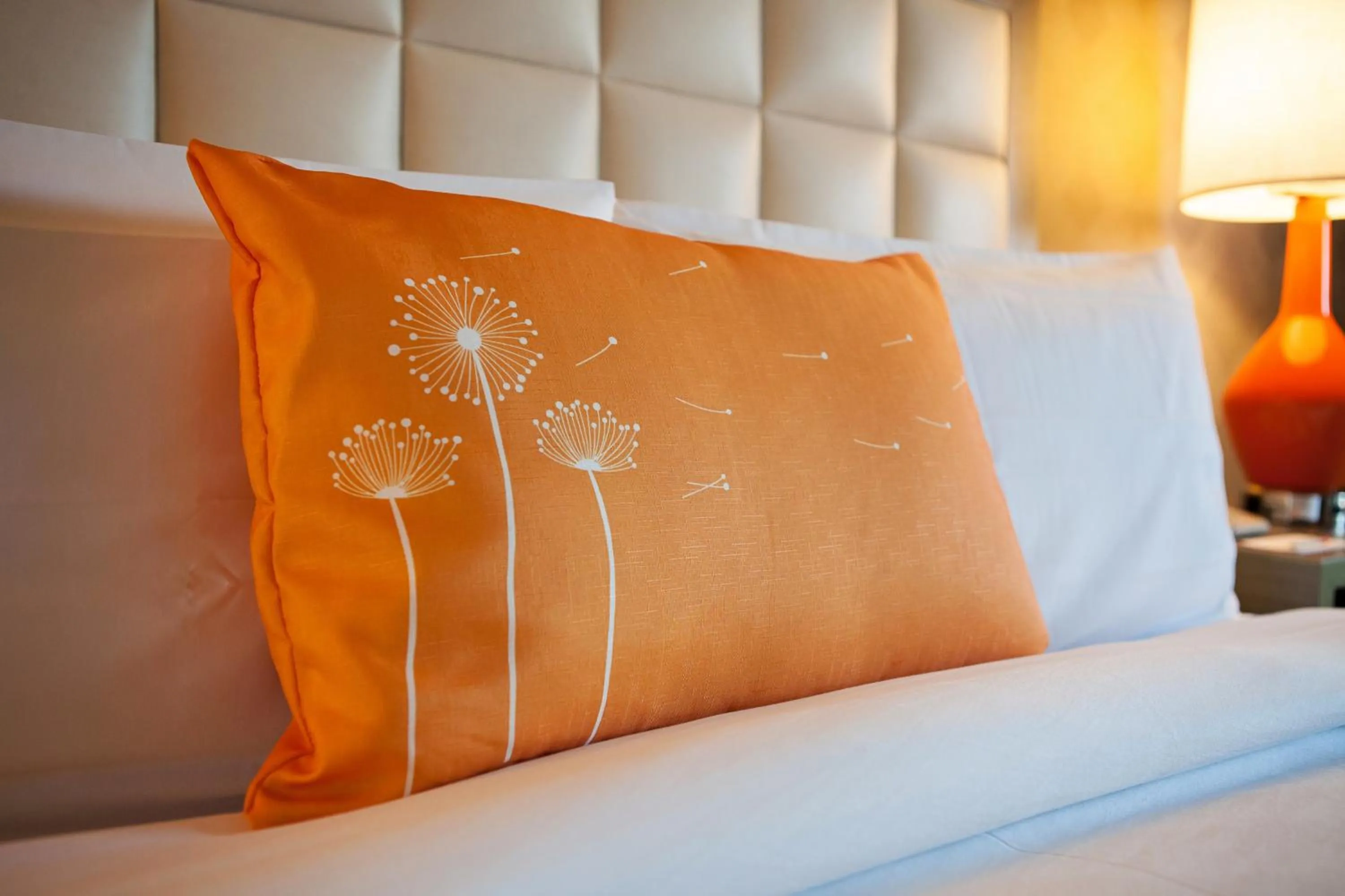 Decorative detail, Bed in The Garland