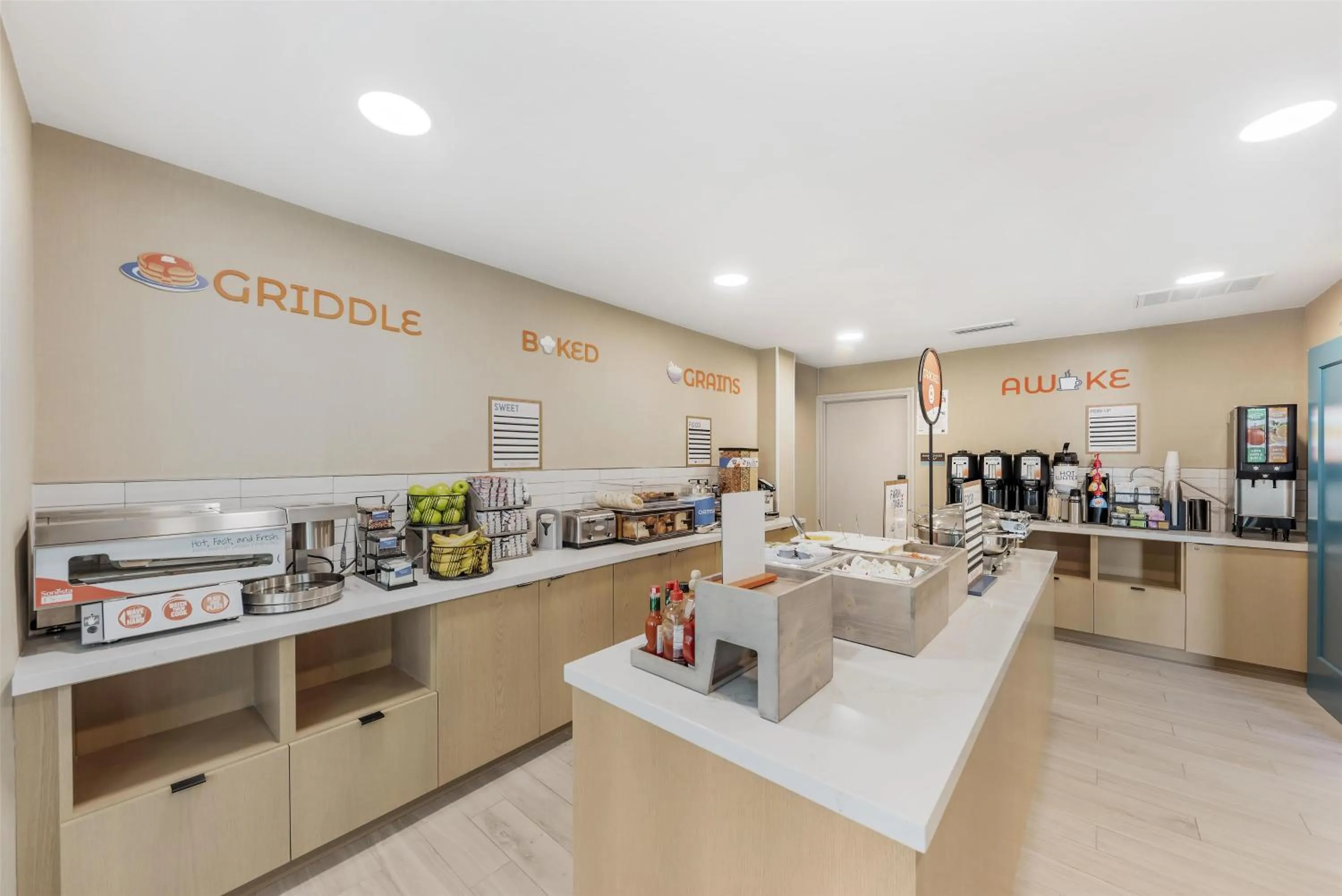 Breakfast in Sonesta ES Suites Austin The Domain Area - Newly Renovated