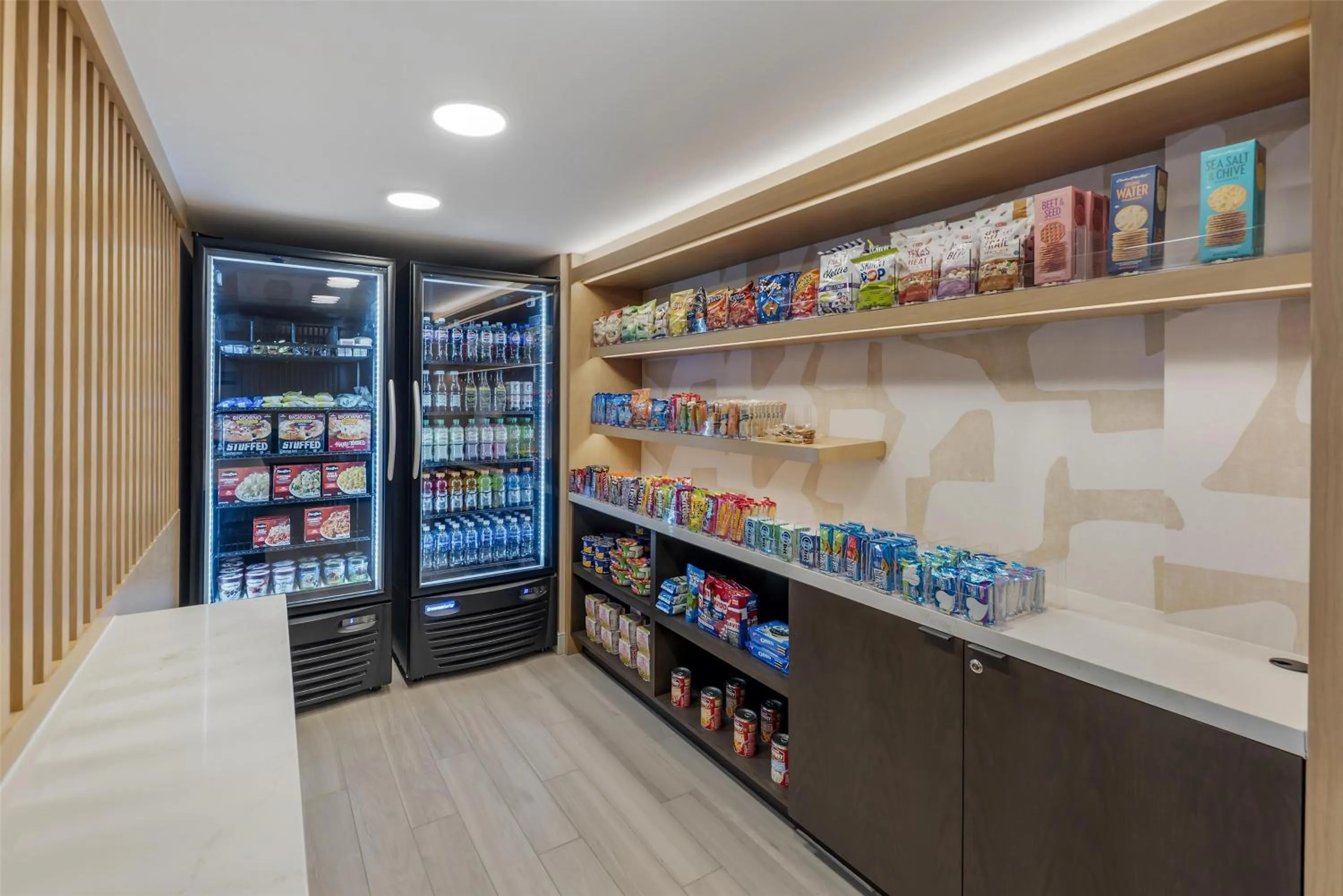 Food and drinks in Sonesta ES Suites Austin The Domain Area - Newly Renovated