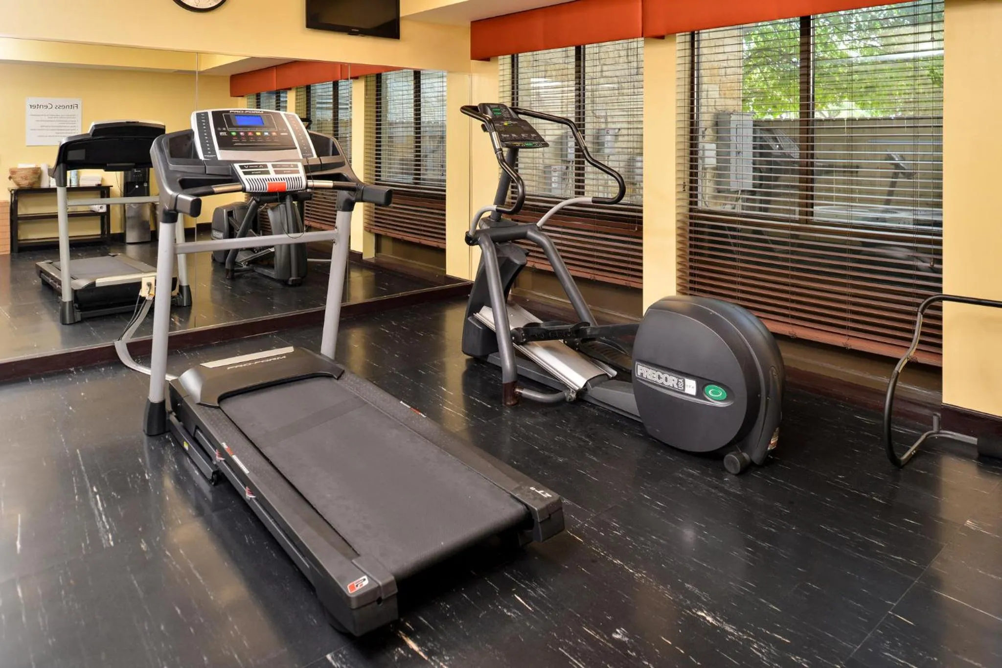 Spa and wellness centre/facilities in Holiday Inn Express & Suites Austin SW - Sunset Valley by IHG Hotel