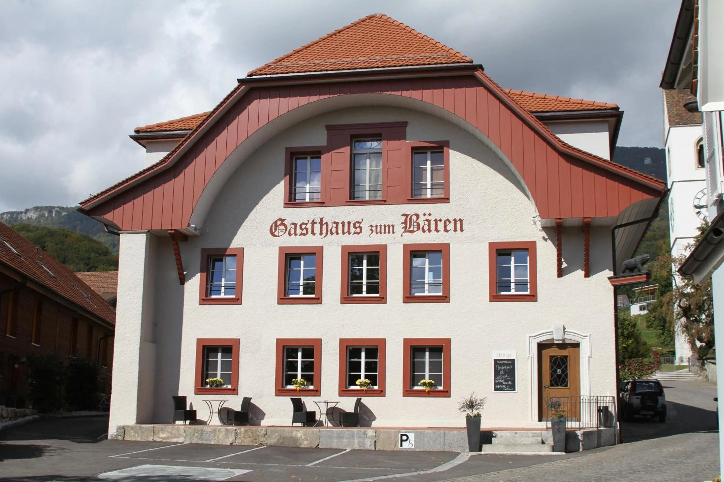 Facade/entrance in Hotel Bären
