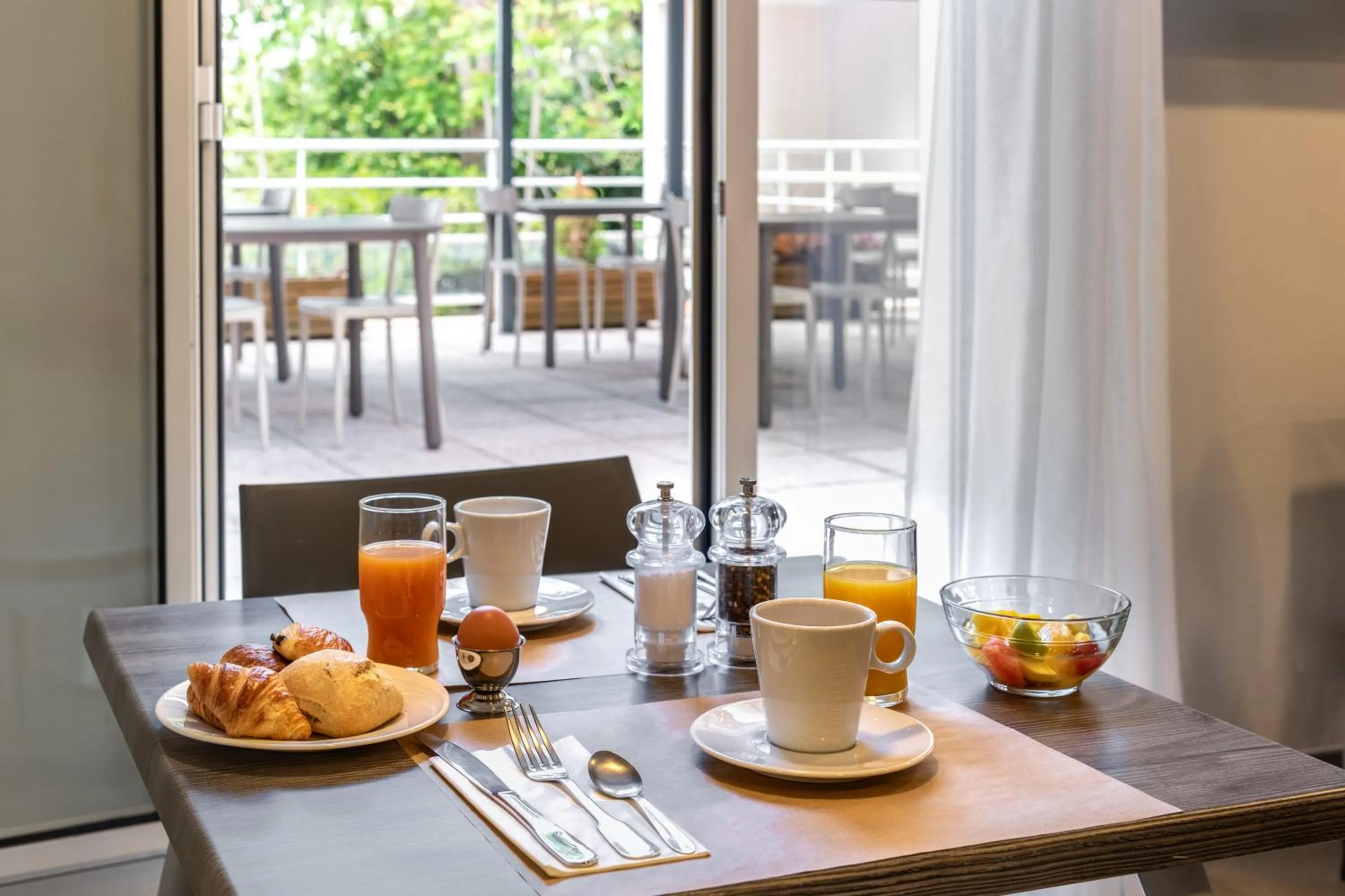 Breakfast in Zenitude Hôtel-Résidences Béziers Centre