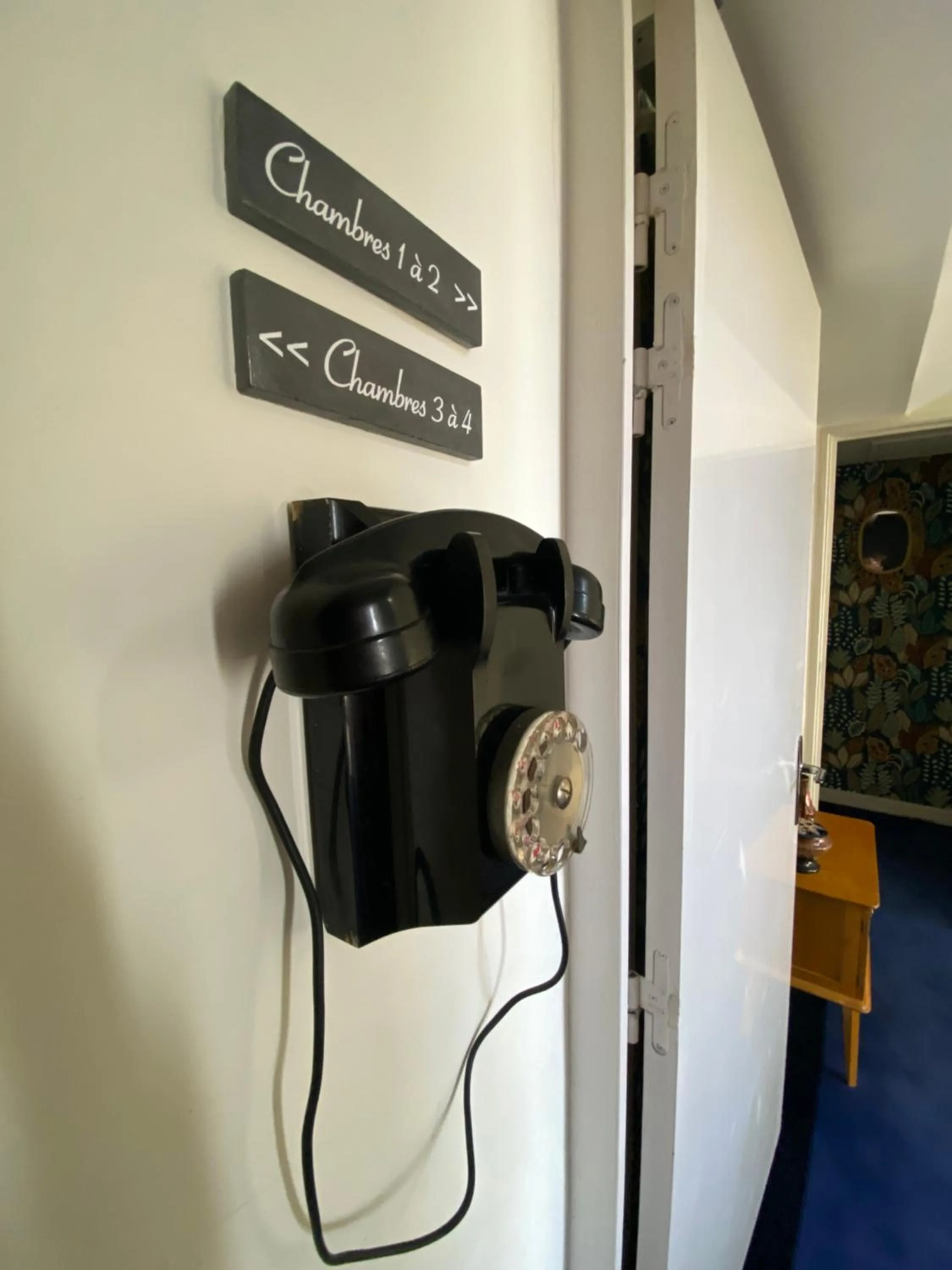 Decorative detail in Oscar Hôtel Le Havre Centre