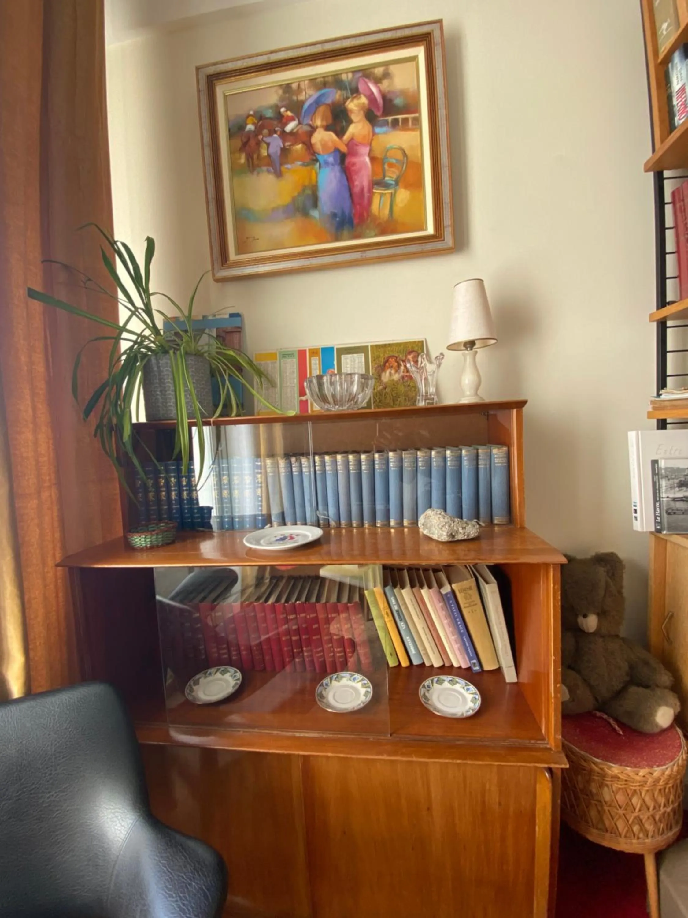 Library in Oscar Hôtel Le Havre Centre