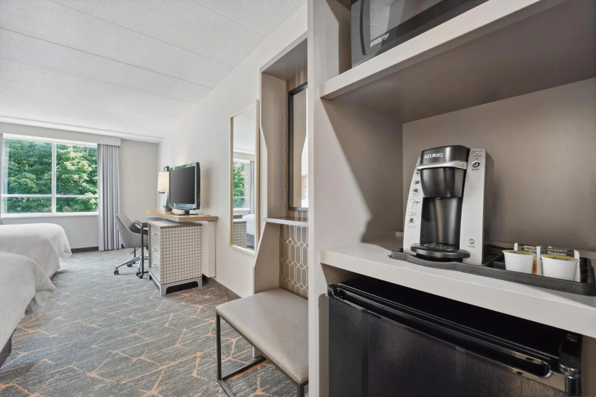 Photo of the whole room in Holiday Inn Portsmouth by IHG