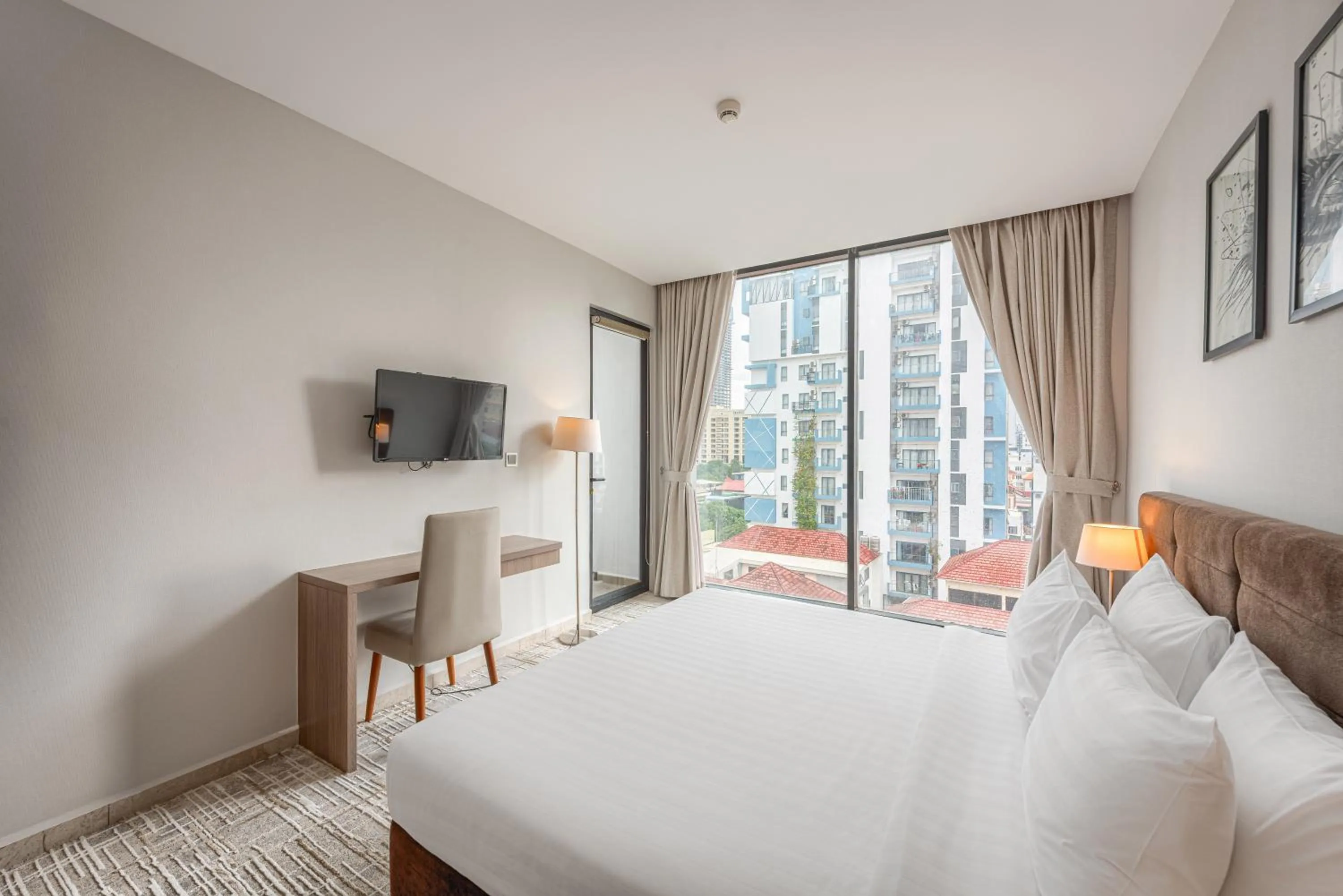 Bed in Mansion 51 Hotel & Apartment