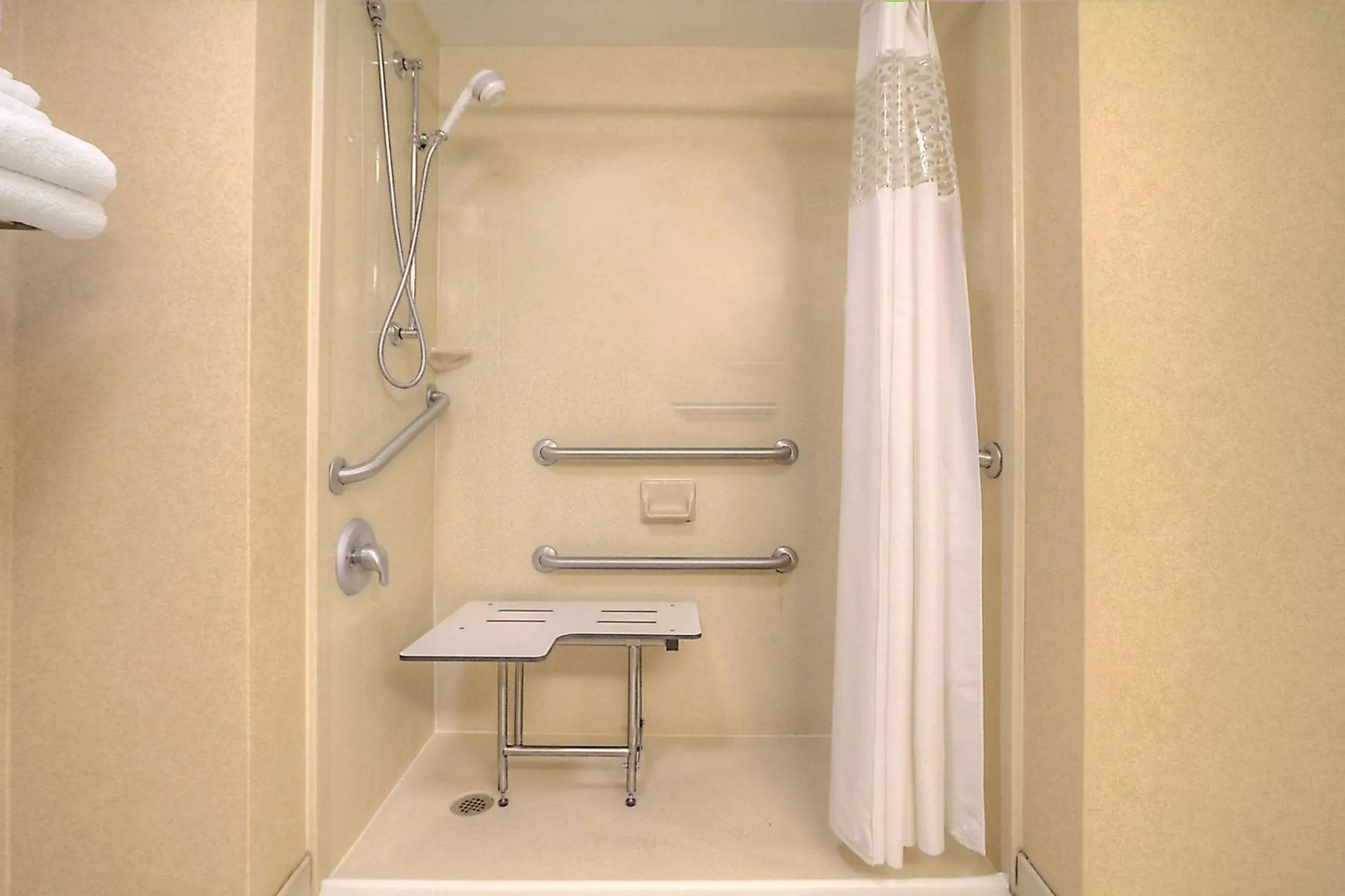 Bathroom in Hampton Inn & Suites Altus