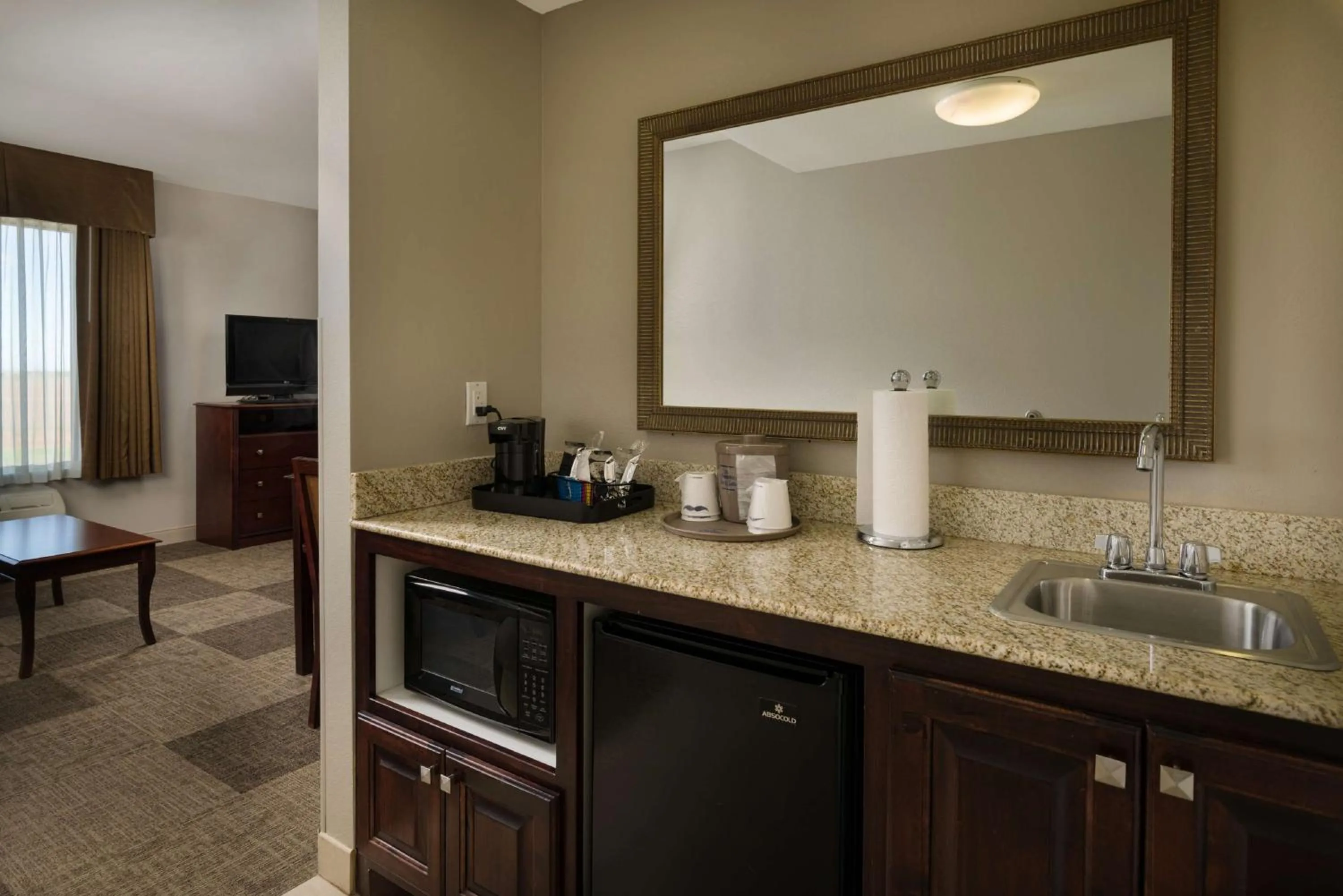 Kitchen or kitchenette in Hampton Inn & Suites Altus