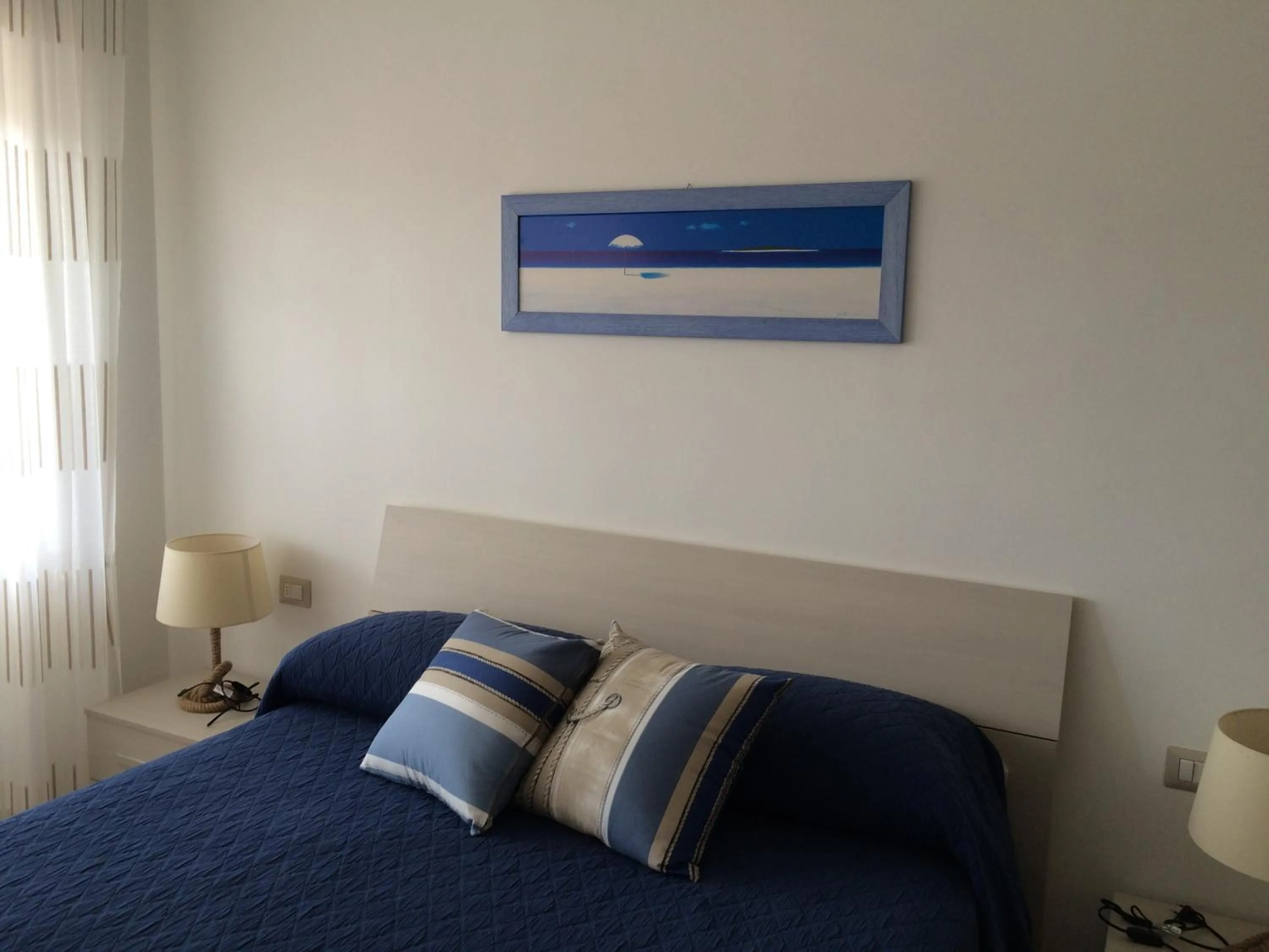 Photo of the whole room, Bed in B&B LINEABLU