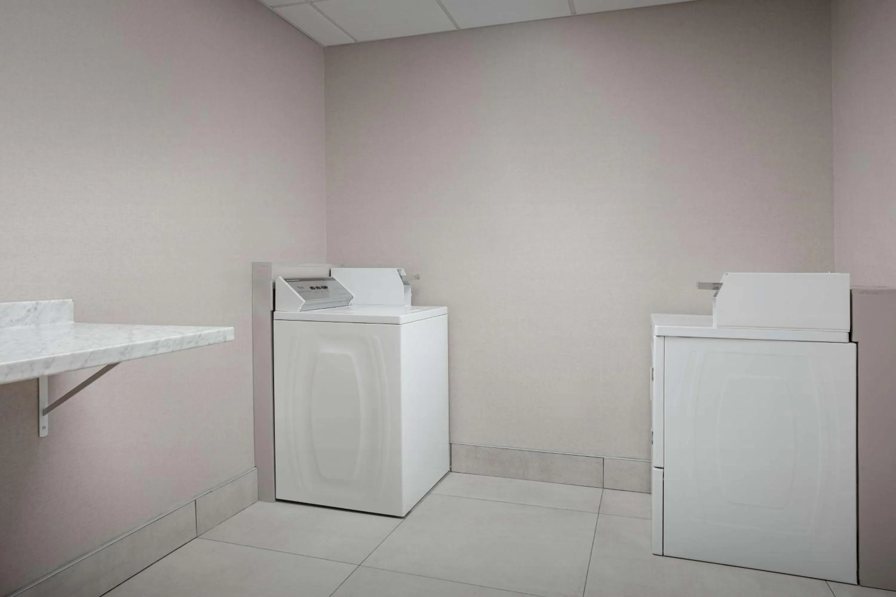 laundry in Hilton Garden Inn Tuscaloosa