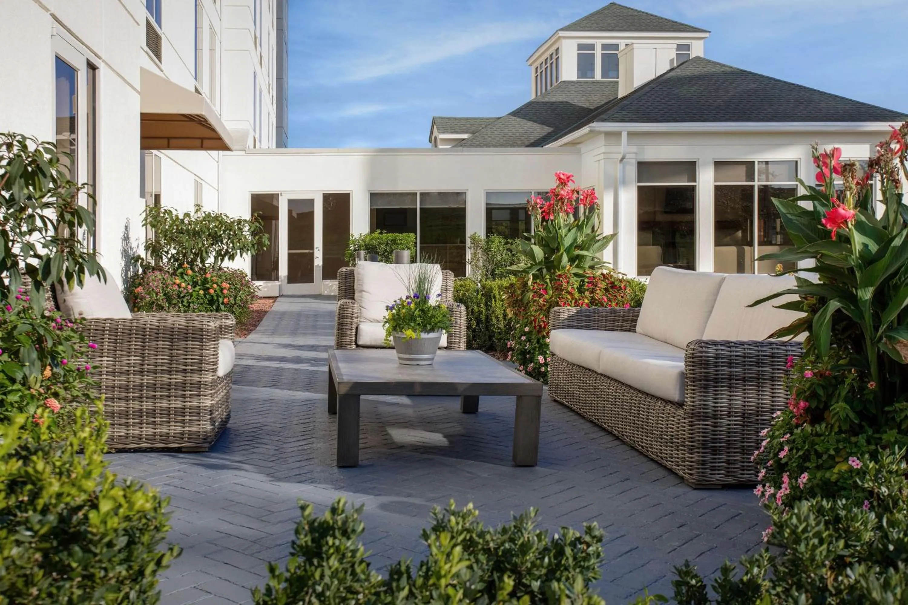 Patio in Hilton Garden Inn Tuscaloosa