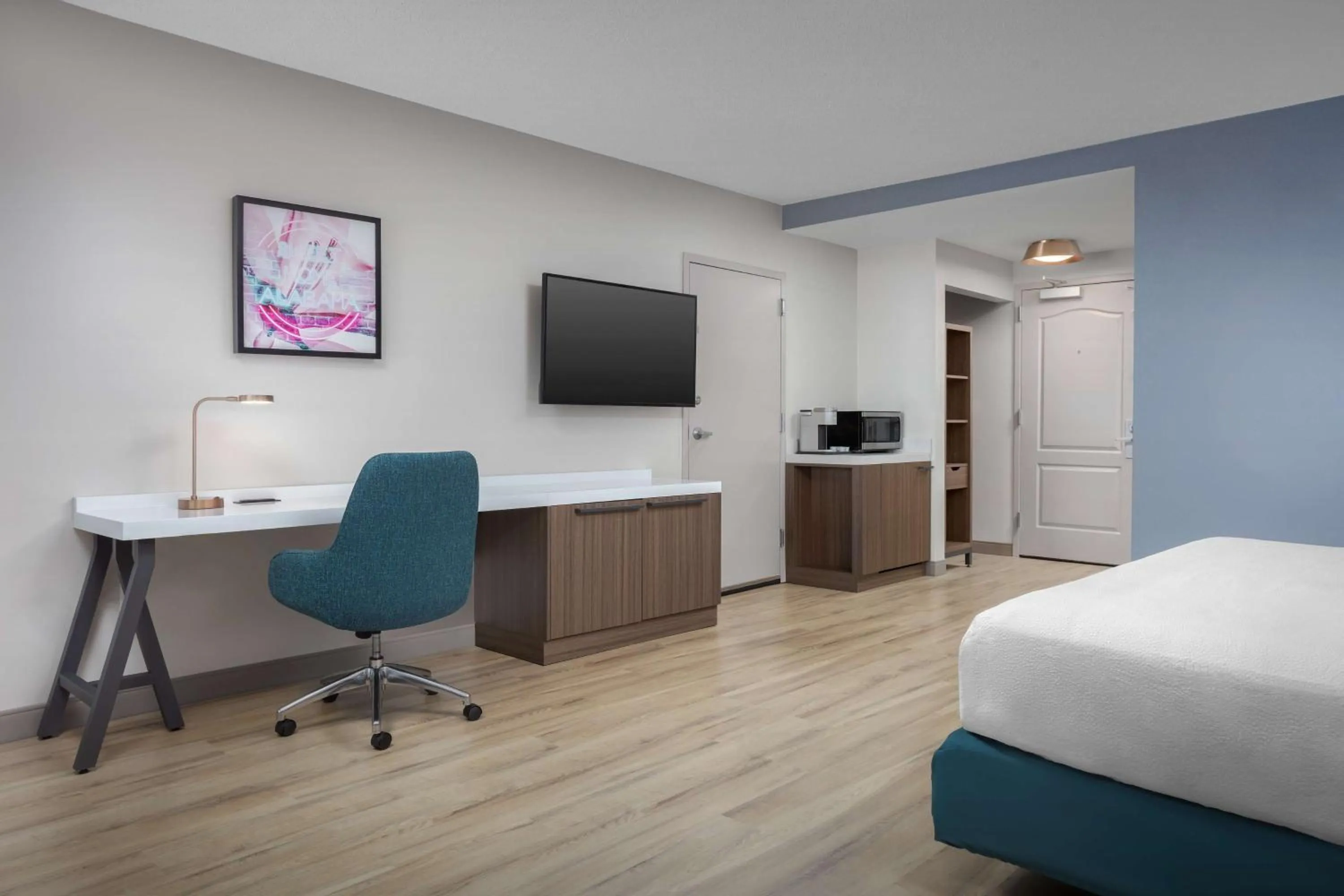 Bedroom, Bed in Hilton Garden Inn Tuscaloosa