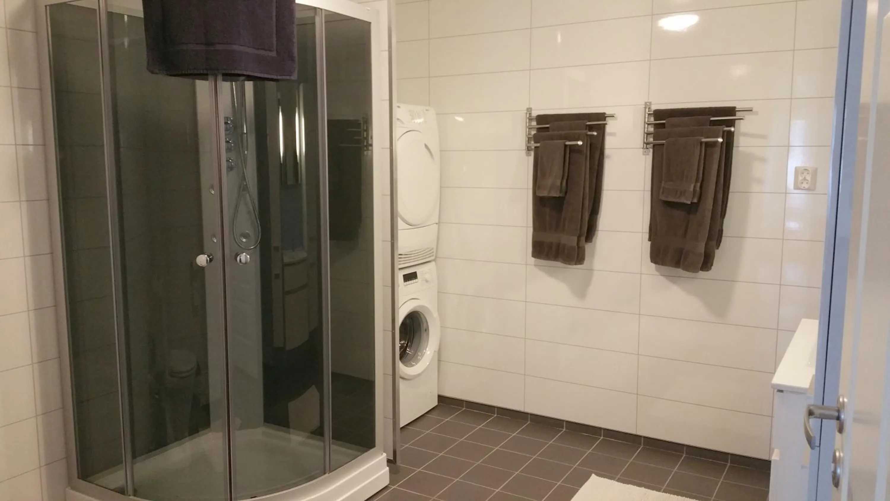 Bathroom in Hansnes Havfiske