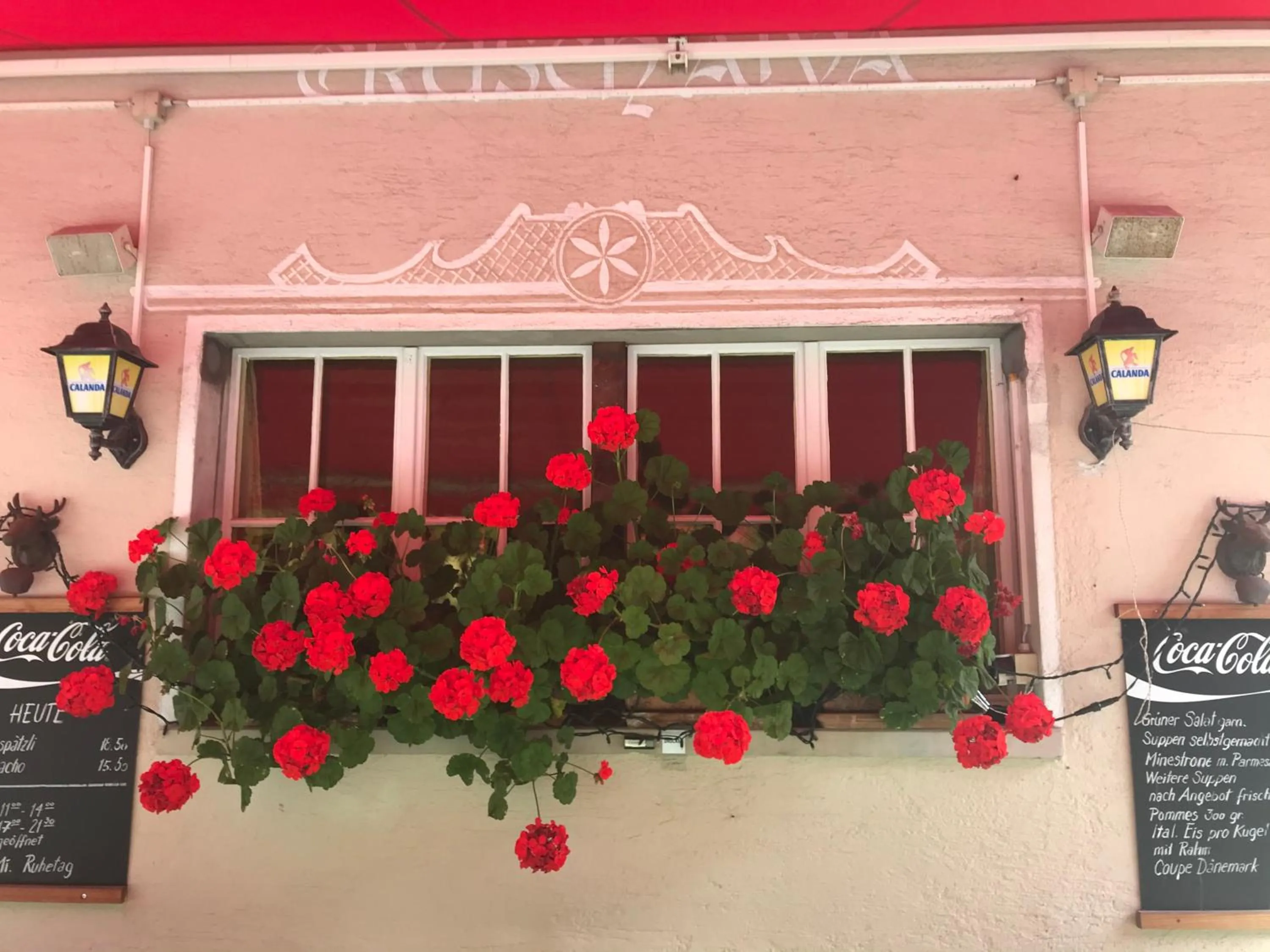 Facade/entrance in Ustria Crusch Alva