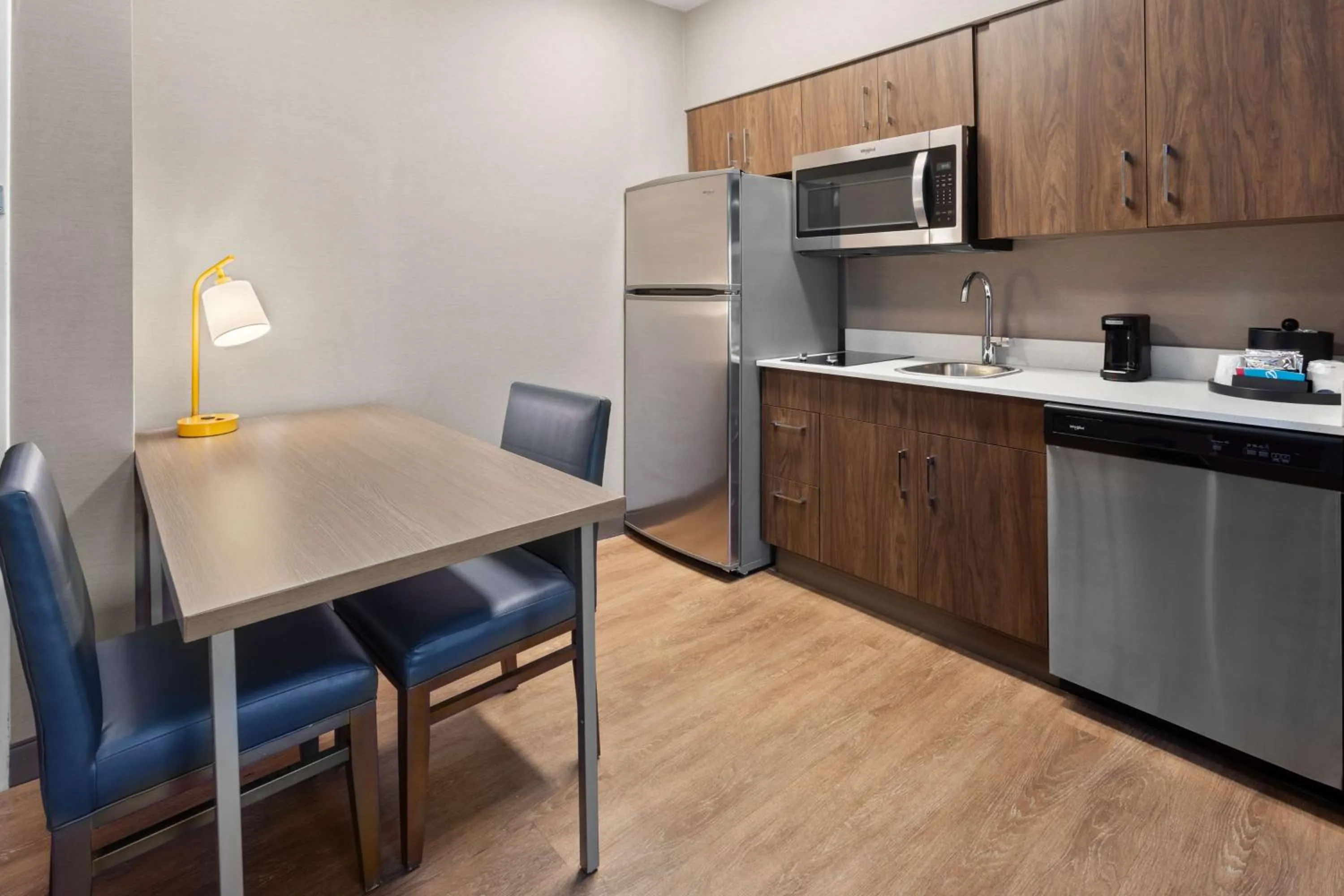 Kitchen or kitchenette in Hampton Inn & Suites Scottsburg