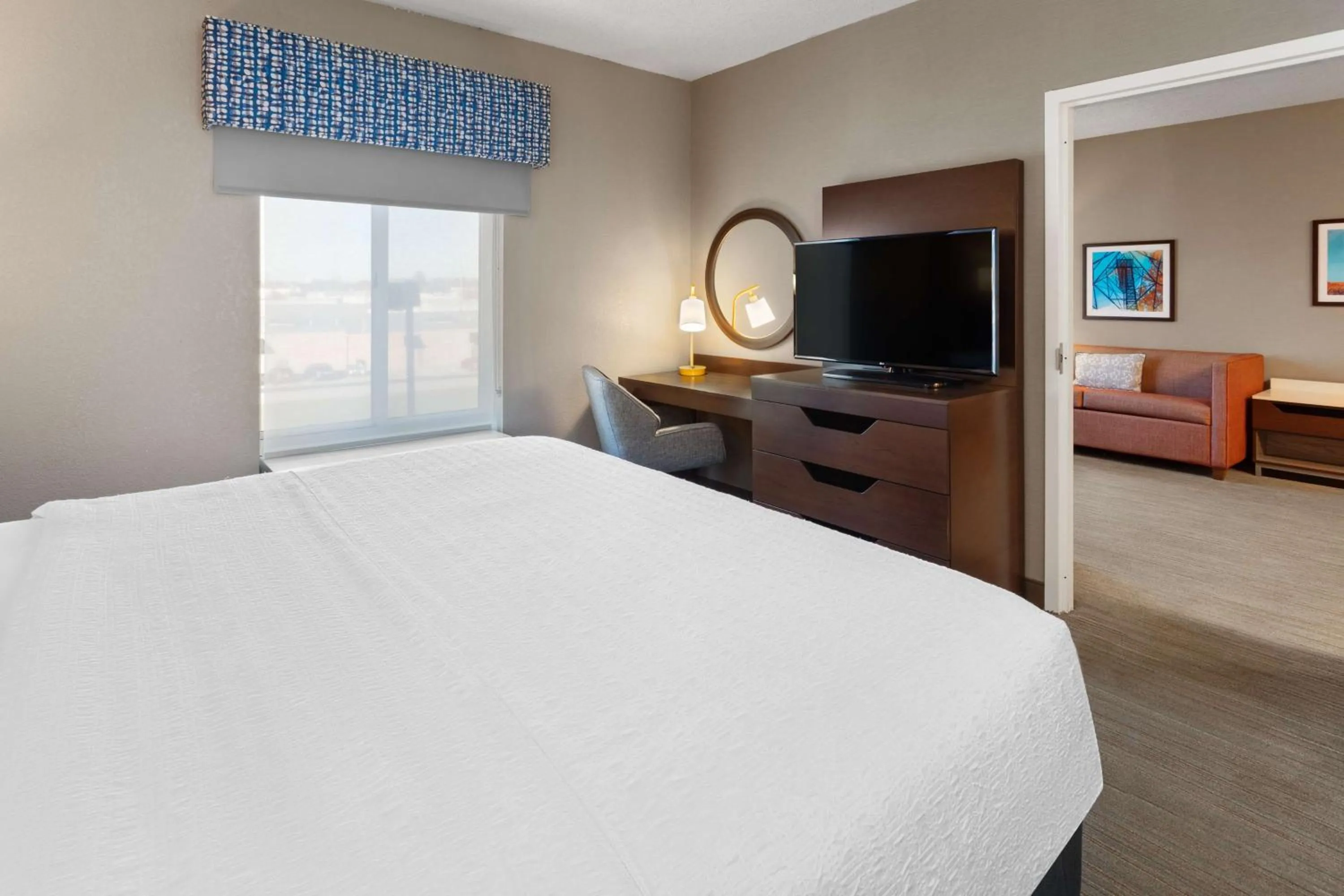 Bedroom, Bed in Hampton Inn & Suites Scottsburg