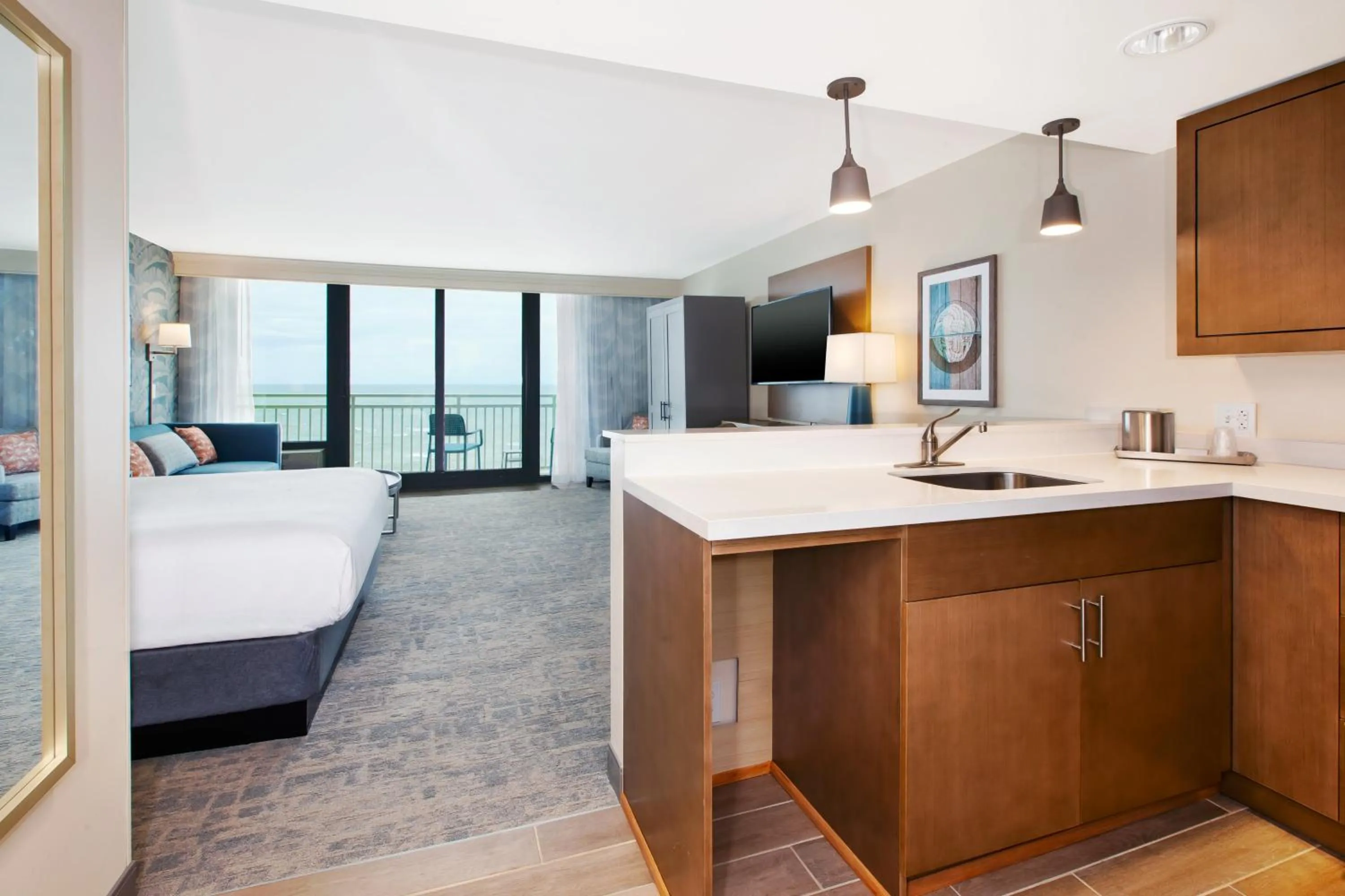 Bedroom, Bed in Holiday Inn Va Beach-Oceanside 21st St by IHG