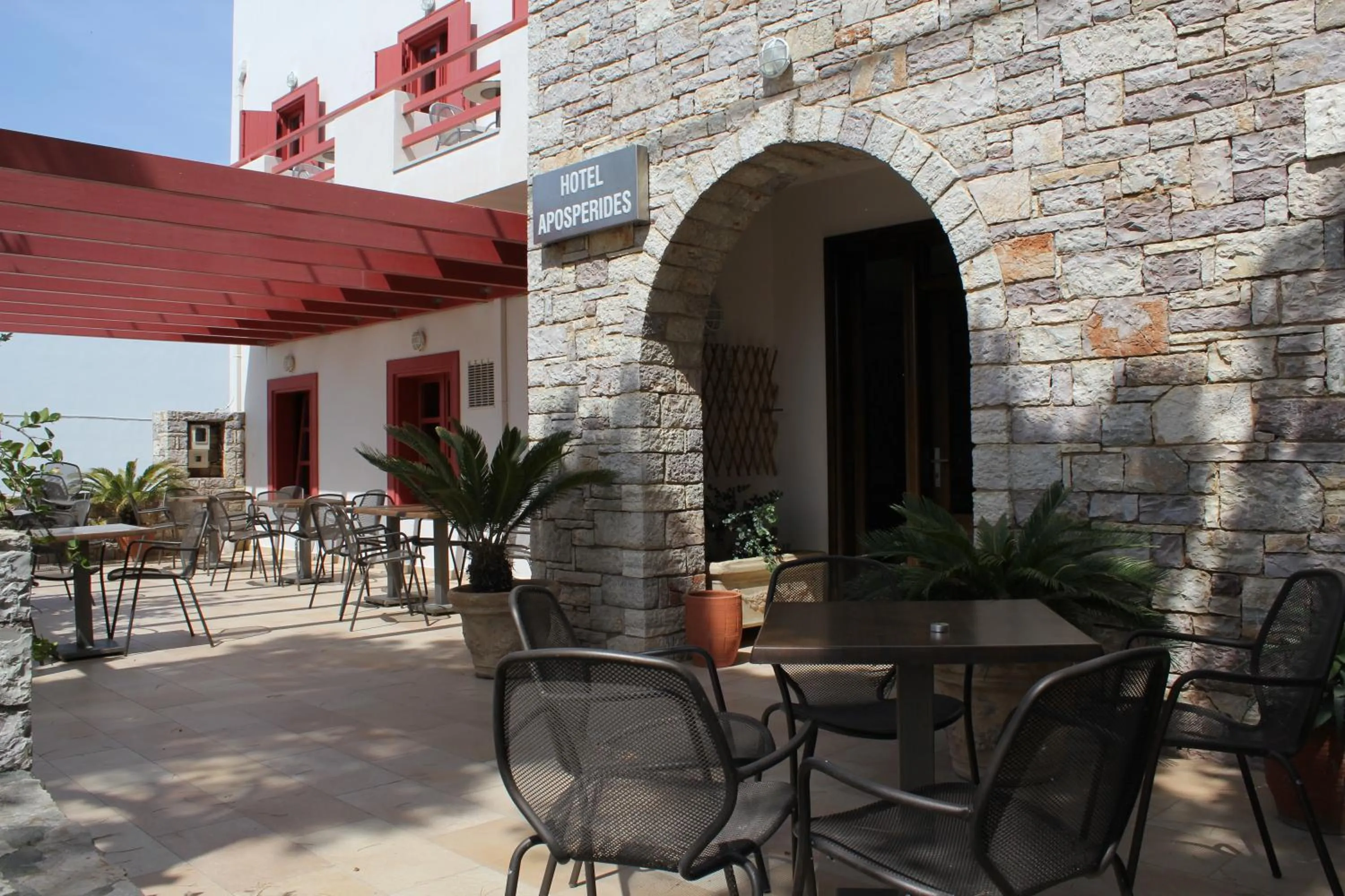 Facade/entrance in Aposperides Hotel