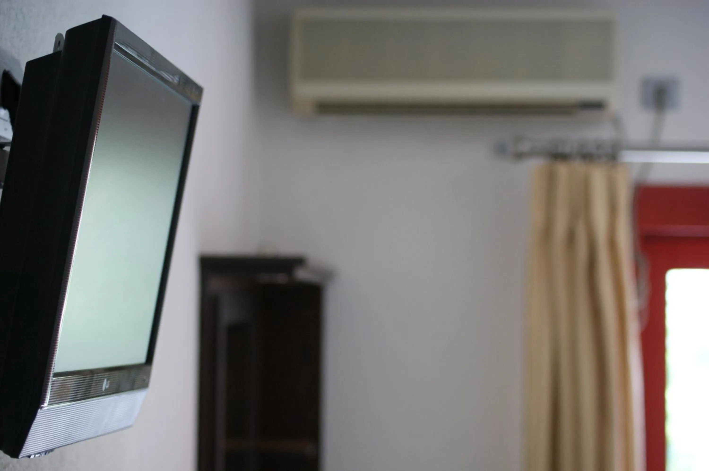 TV and multimedia in Aposperides Hotel