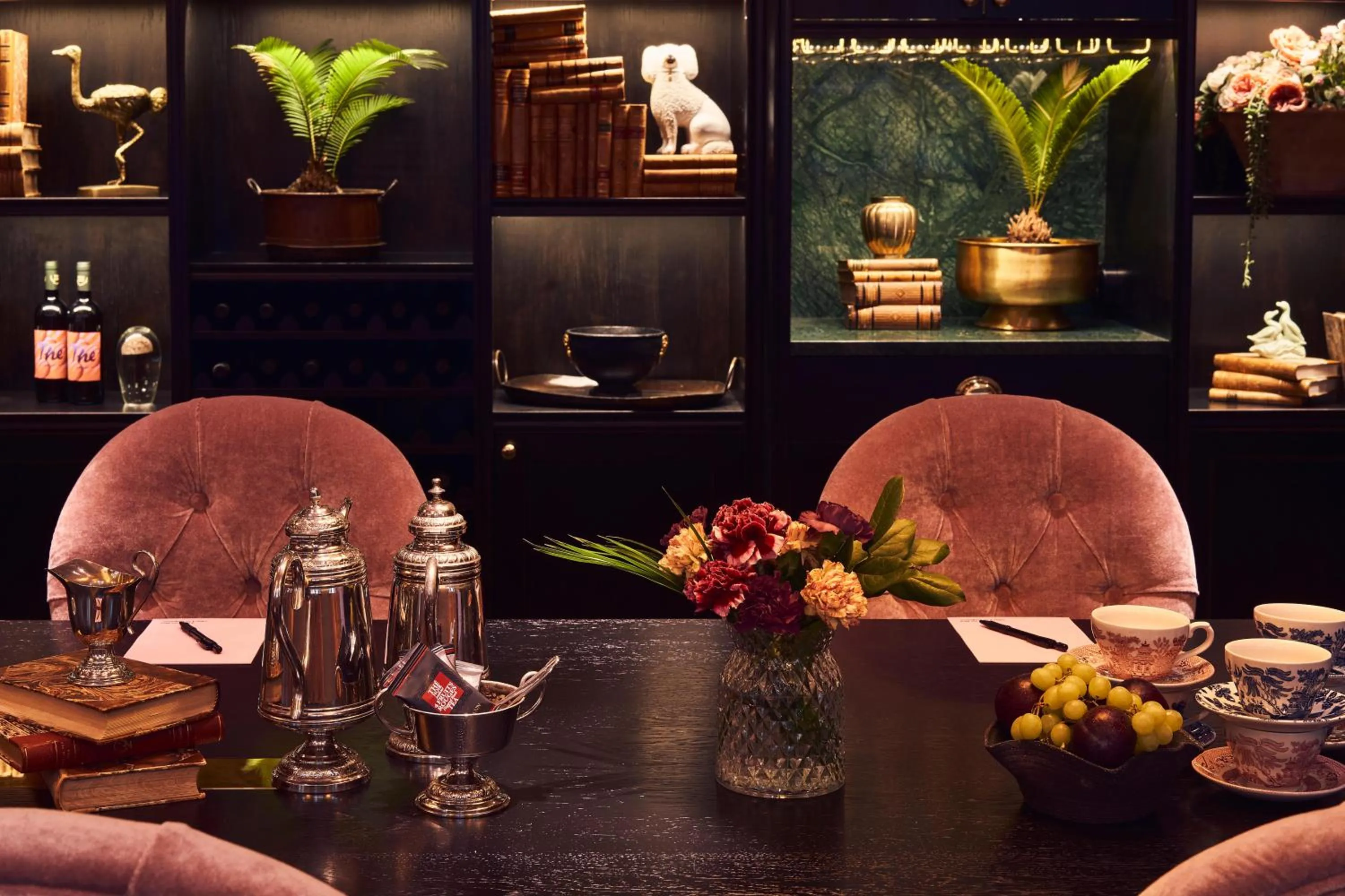 Meeting/conference room in MJ's