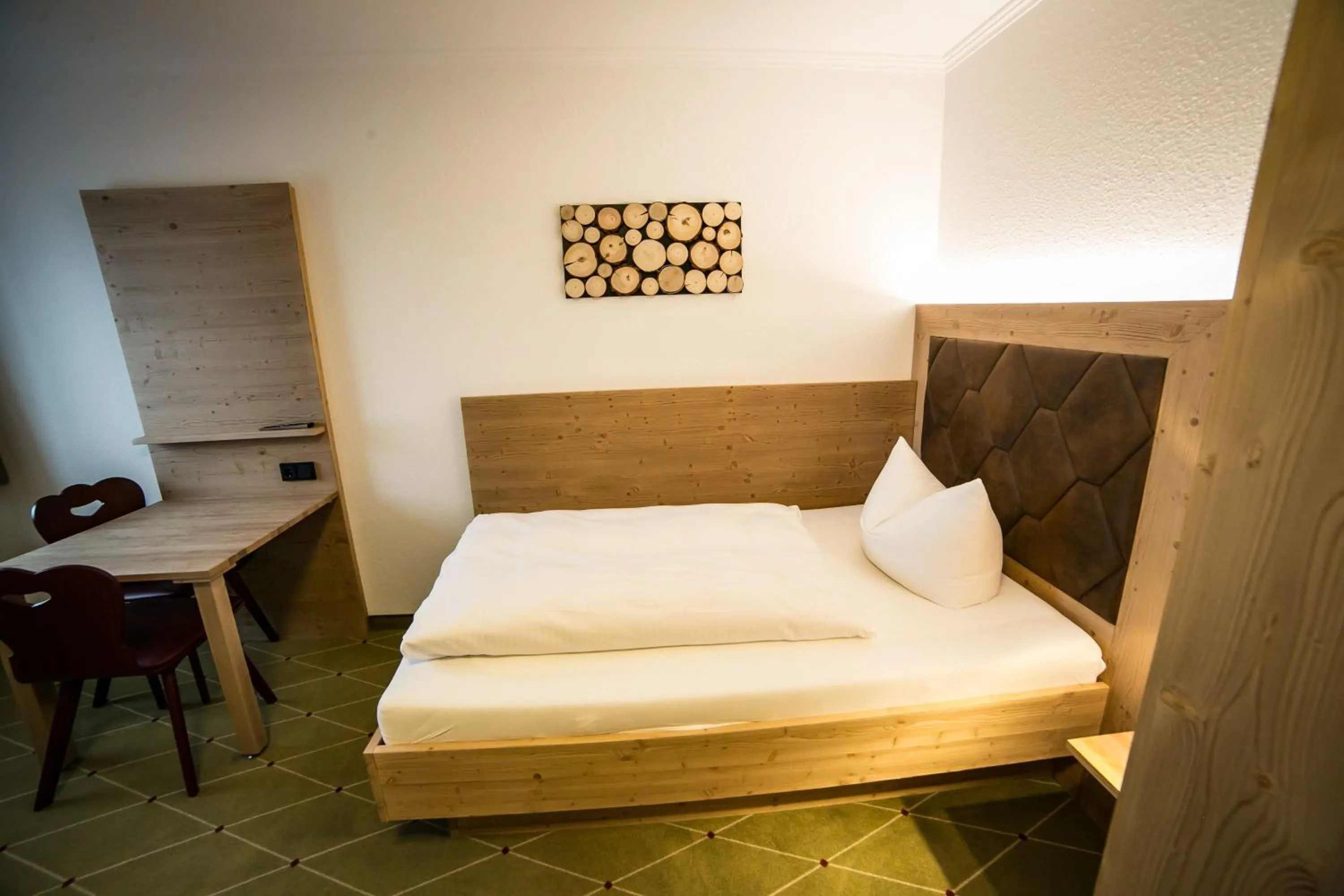 Bed in Hohenester Gasthaus & Hotel