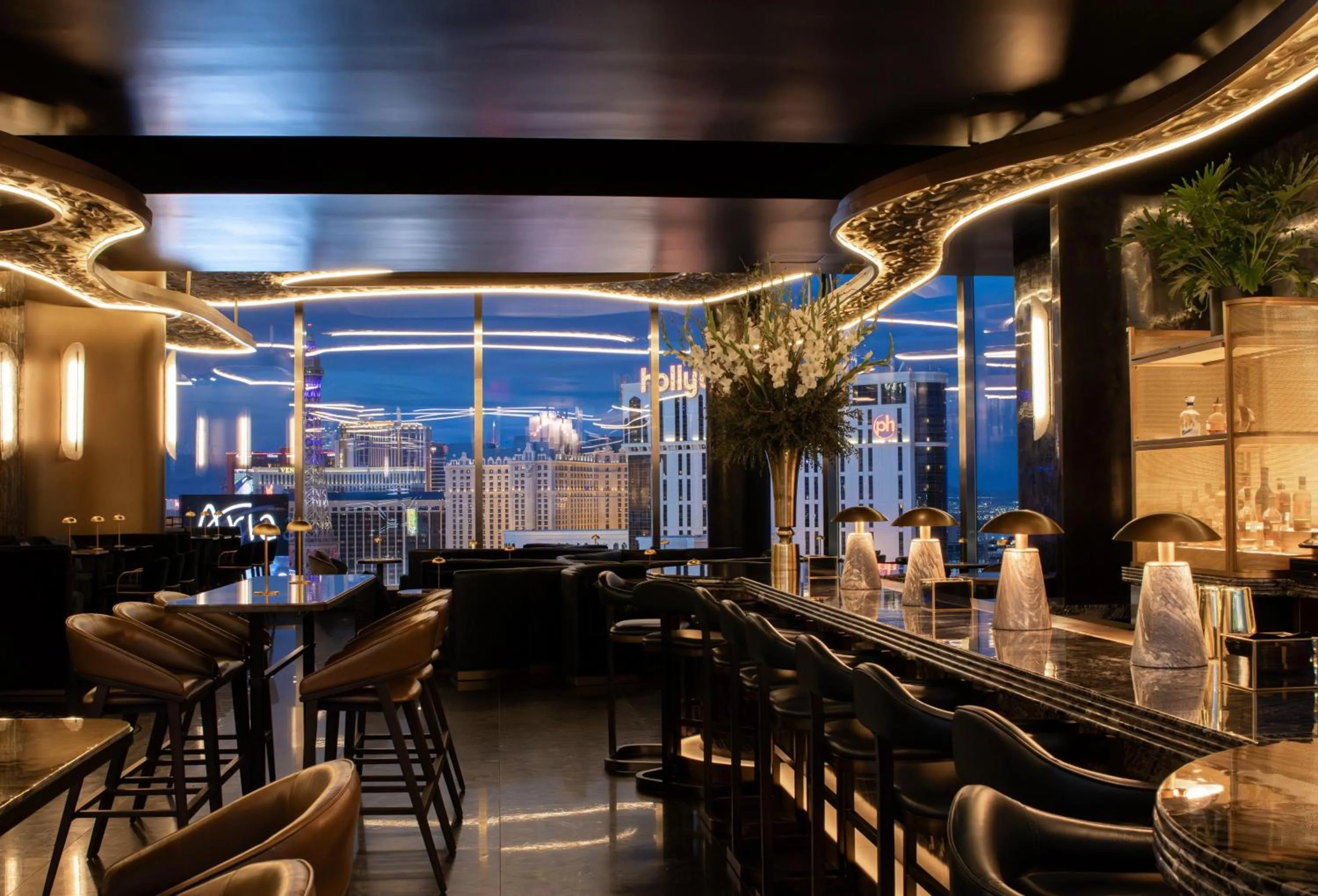 Restaurant/places to eat in Waldorf Astoria Las Vegas